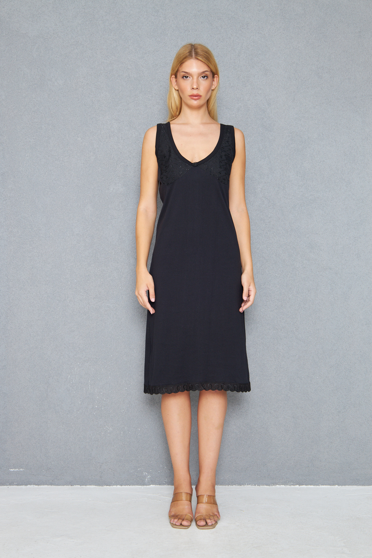 Lantliv %100 Pamuk 36-54 Beden Arası Uzun Kombinezon Astar, Büyük Beden Elbise Astarı, V yaka Elbise Astarı