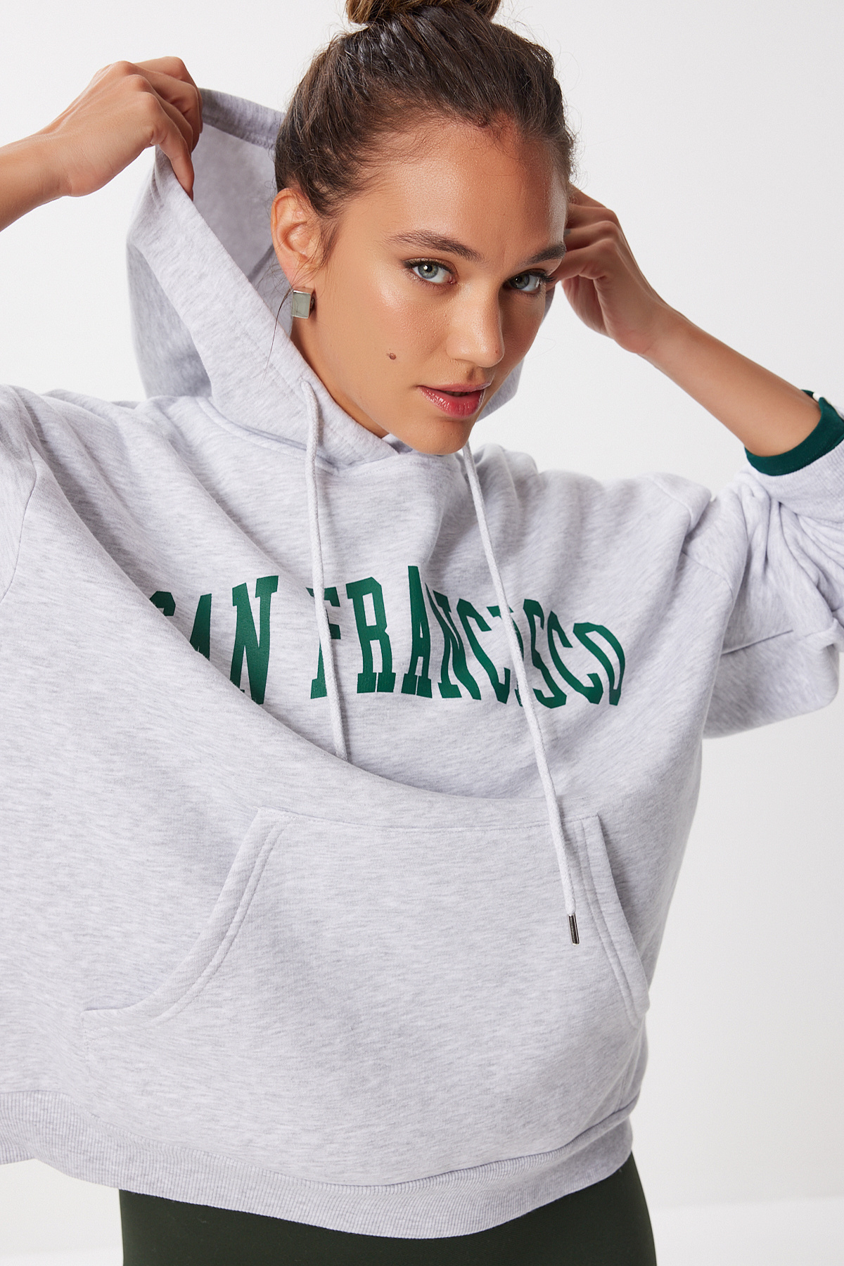 Lovelyİstanbul Baskılı Kapüşonlu Şardonlu Oversize Örme Sweatshirt LUB0227 GRİ MELANJ görsel 3