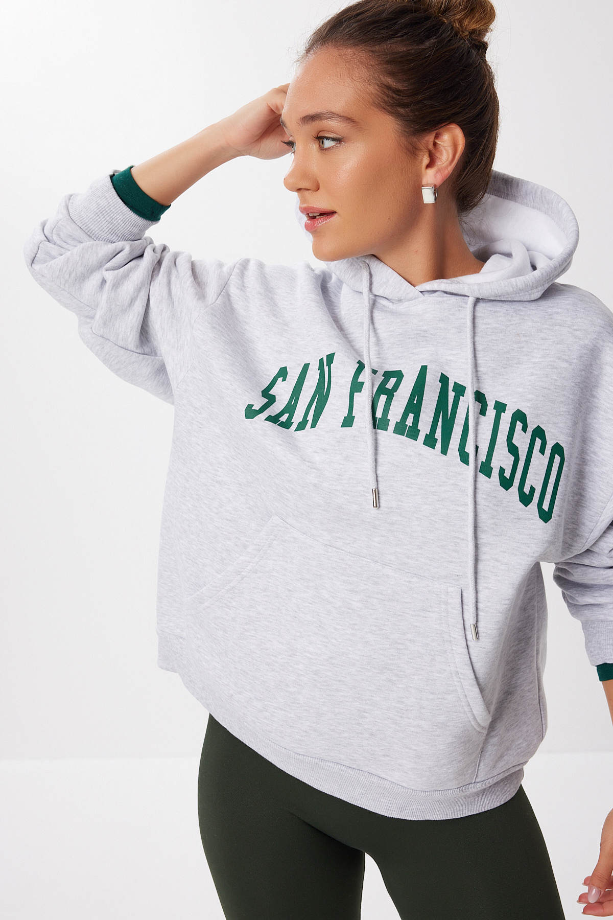 Lovelyİstanbul Baskılı Kapüşonlu Şardonlu Oversize Örme Sweatshirt LUB0227 GRİ MELANJ görsel 2