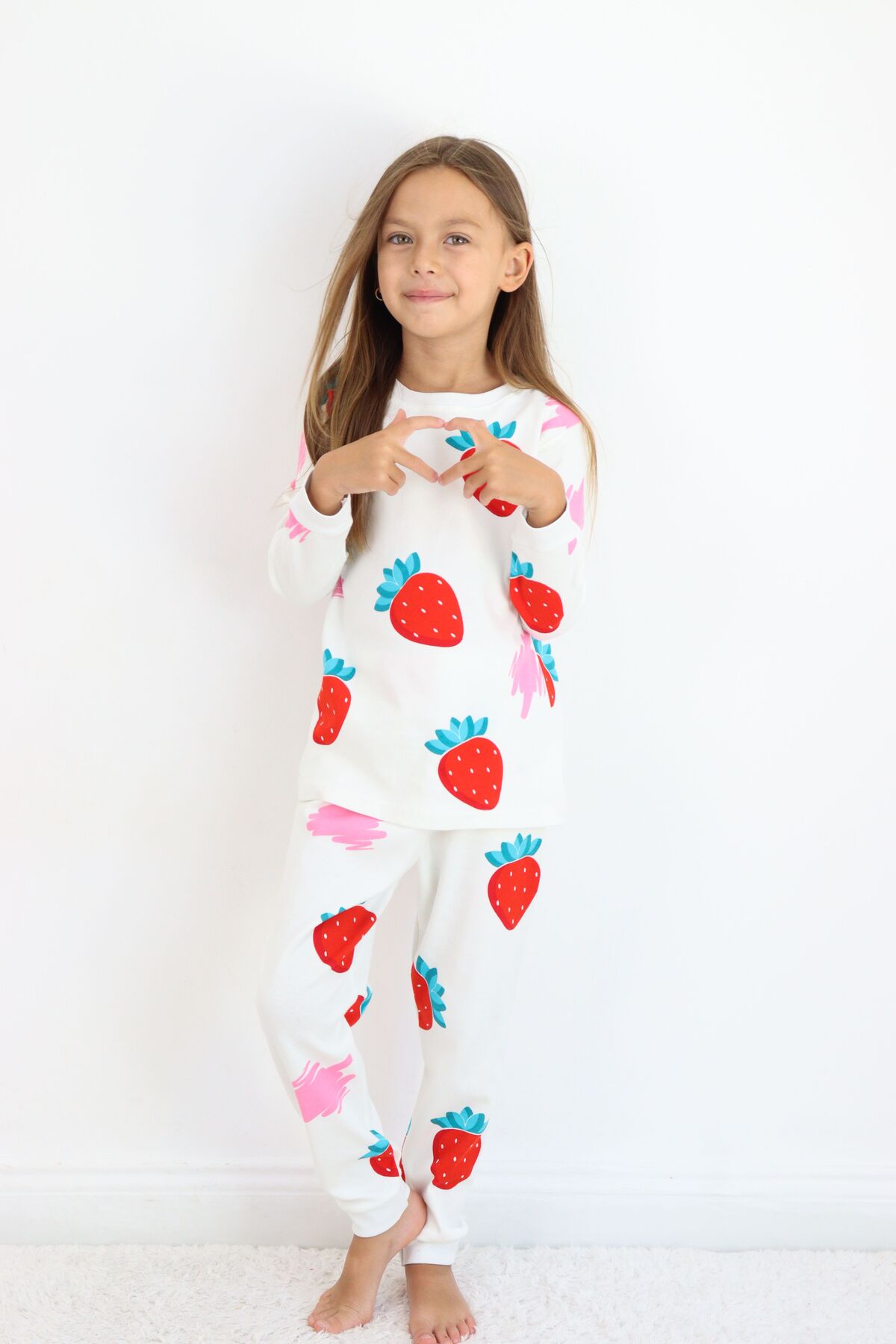 HARİKA KİDS Kız Çocuk Orta Kalınlıkta Basic Baskılı Pijama Takımı fotoğrafı 4 (önizleme)