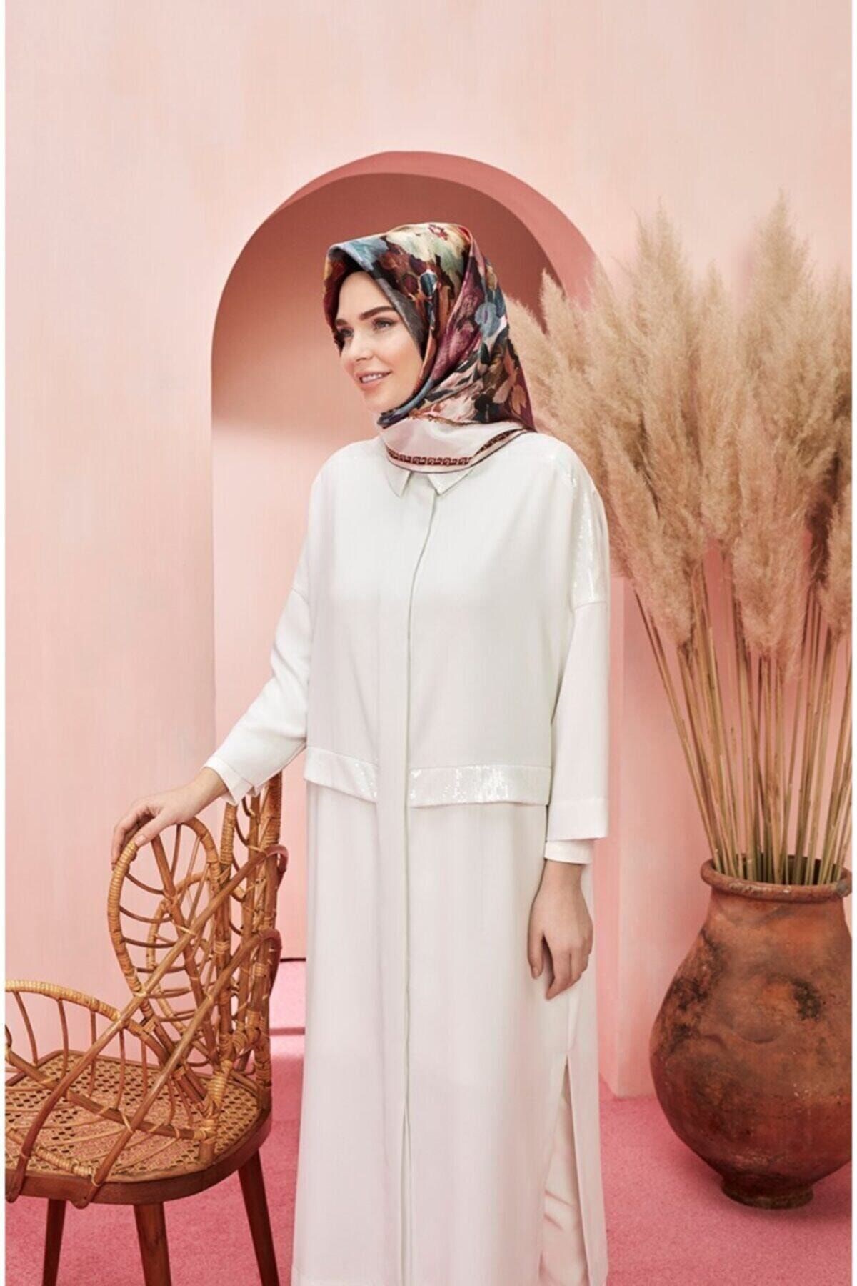 Nostaljik Desenli İpek Twill Eşarp Pembe Mavi Desenli