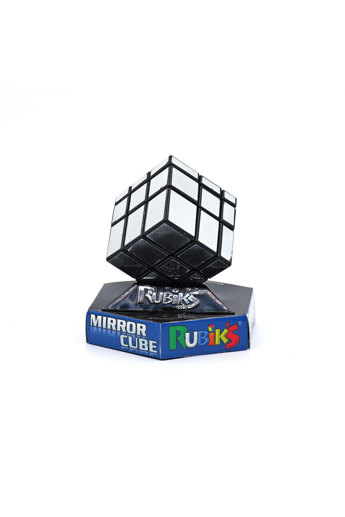 D-Toys-Rubik's Cube Mirror, with unequal dimensions, in the mirror 2