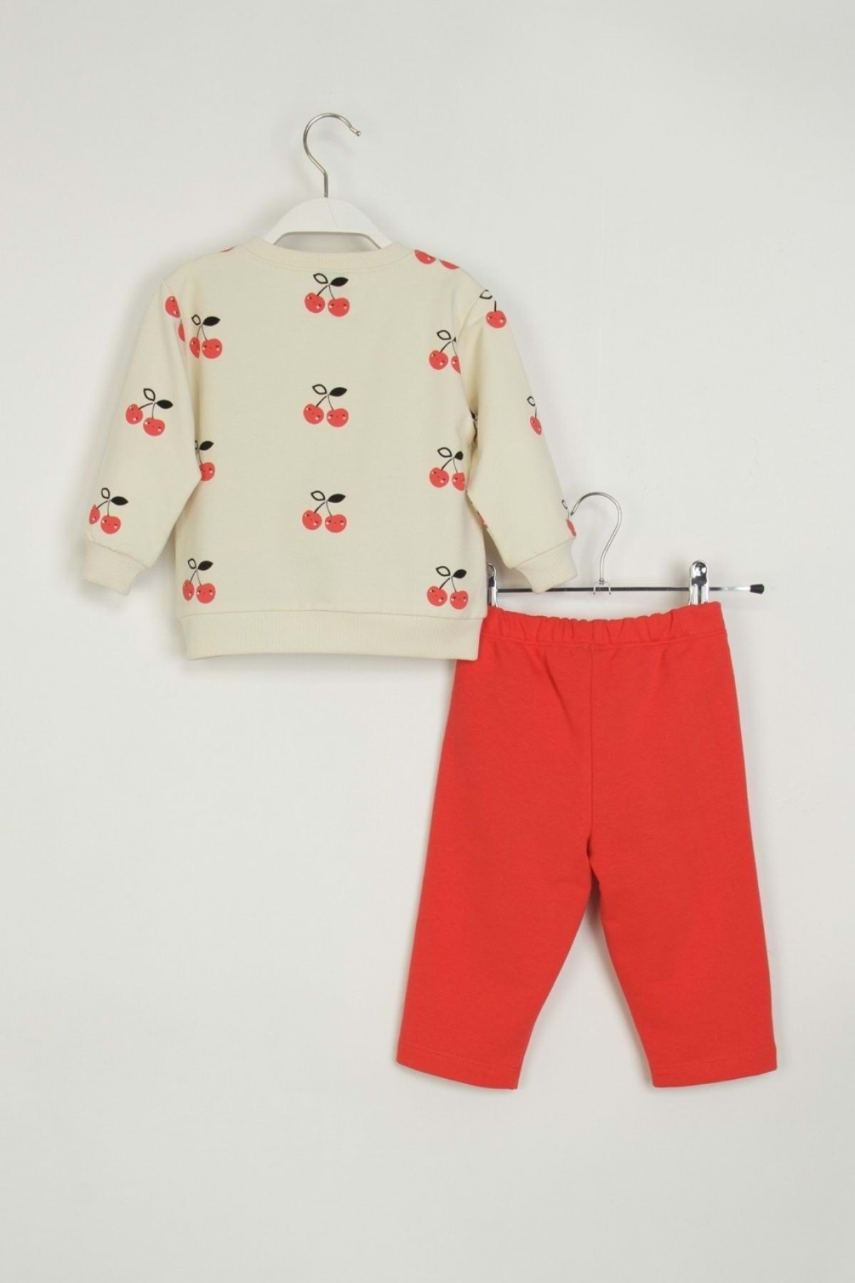 ww waka waka kids store Kız Çocuk Kiraz Baskılı Eşofman Takımı –Krem & Kırmızı fotoğrafı 3 (önizleme)