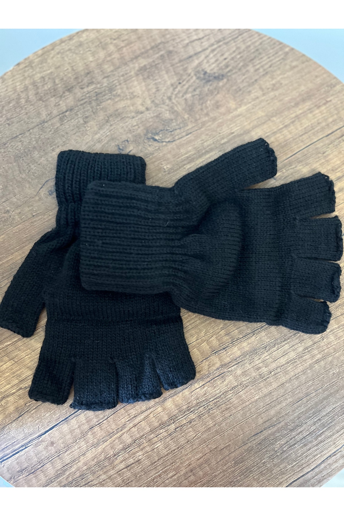Butik Siyah Örgü Parmaksız Eldiven, Unisex, Kışlık, Spor ve Günlük Kullanım görsel 4