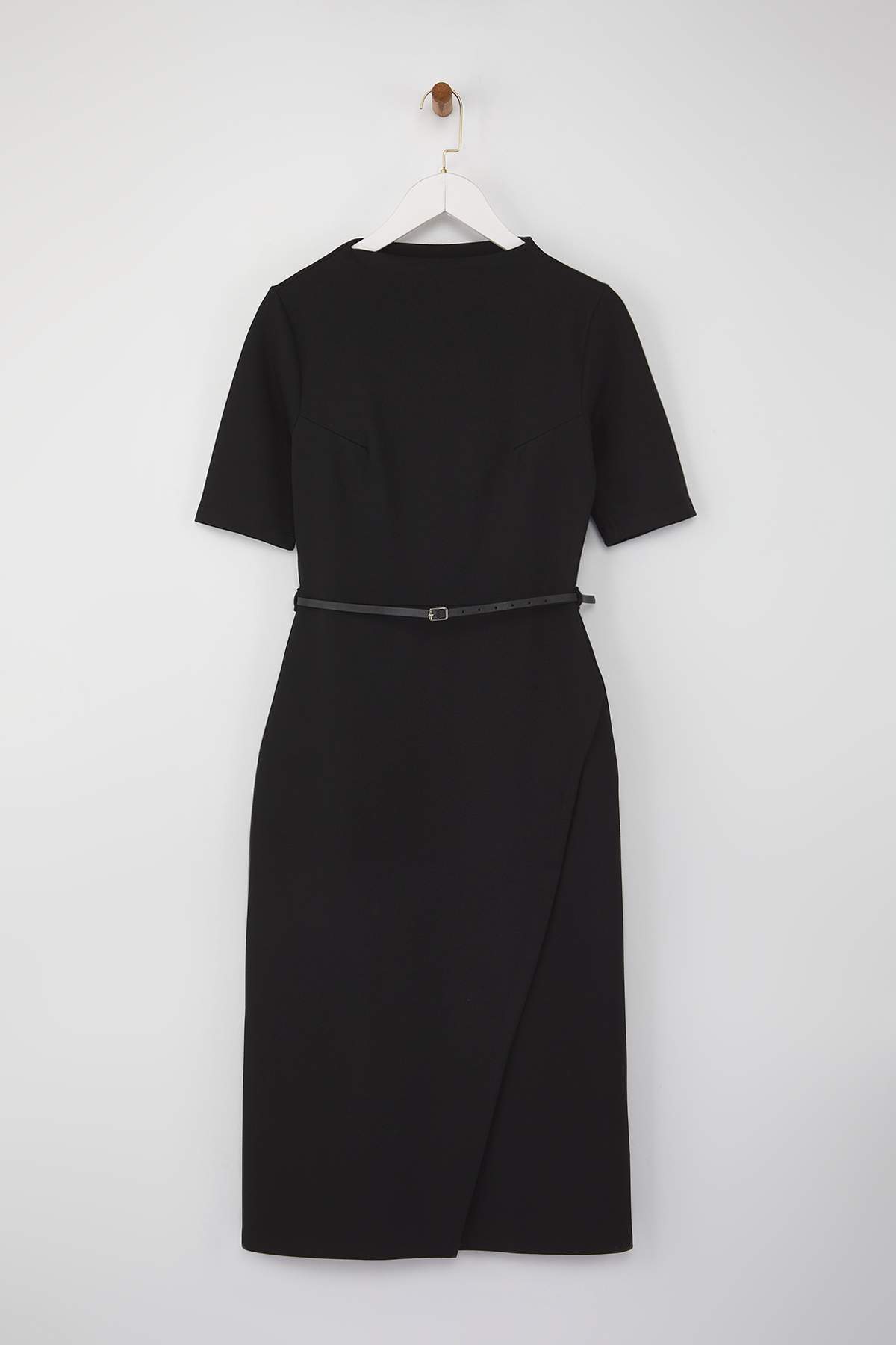 Trendyolmilla  Siyah Midi Kemerli Truvakar Kol Örme Elbise TWOAW26EL00145 - Görsel 5