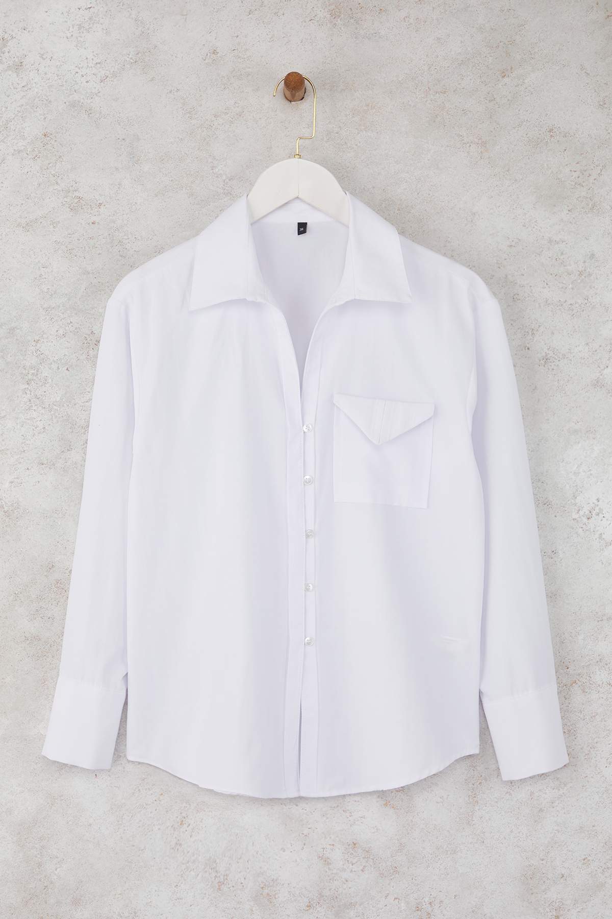 Trendyolmilla  Beyaz Cep Detaylı Önü Düğmeli Gömlek TWOAW26GO00058 - Görsel 6