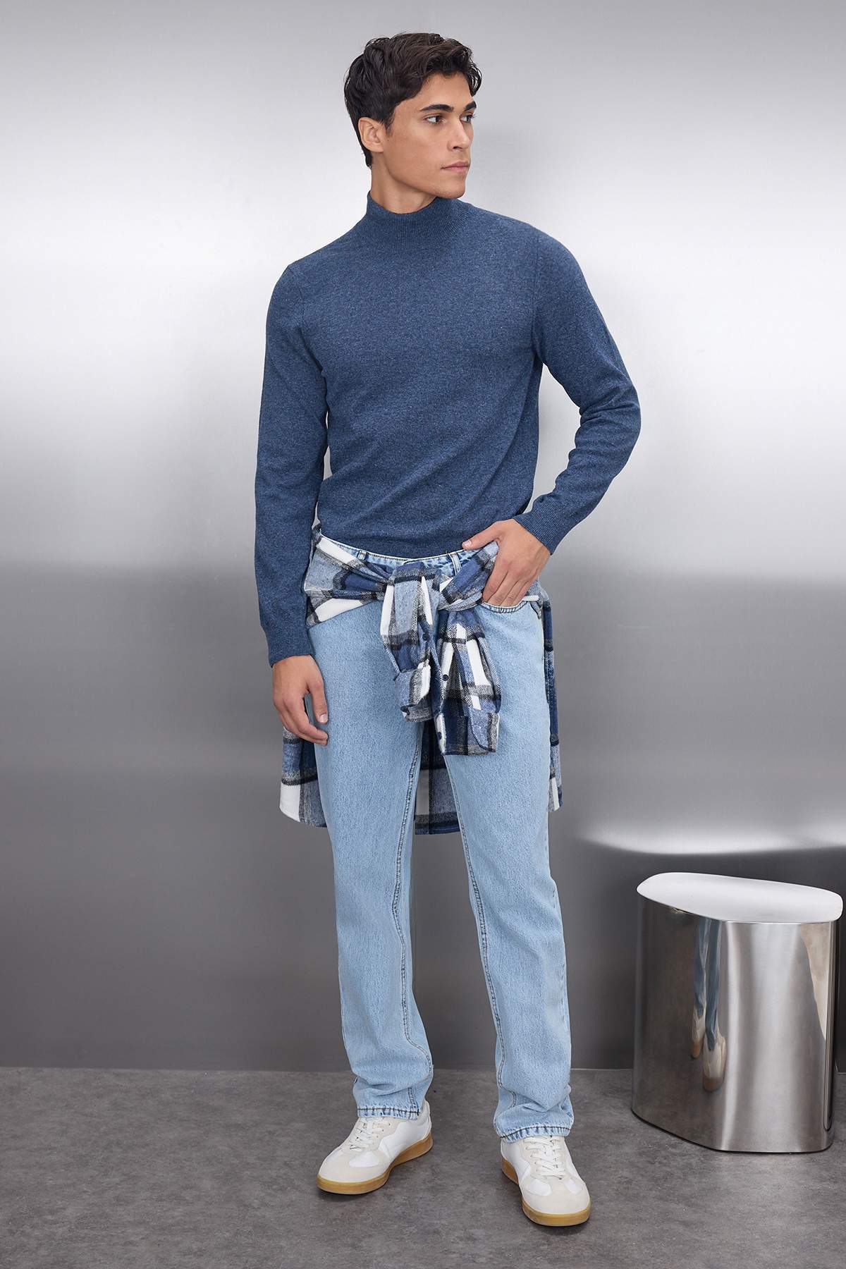 Trendyolmilla Man Indigo Slim Fit Yünlü Yarım Balıkçı Yaka Basic Triko Kazak TMNAW21KZ1595