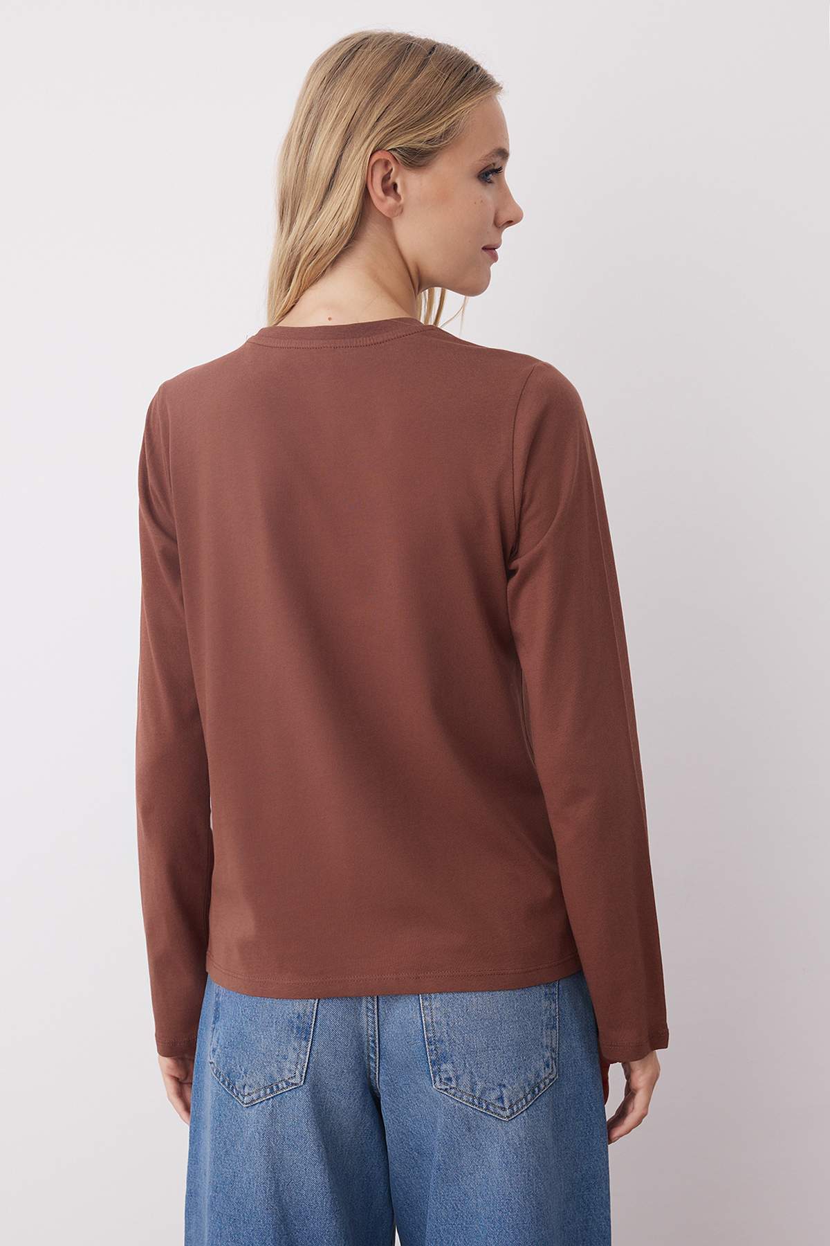 Trendyolmilla  Siyah-Ekru-Kahverengi 3'lü Paket %100 Pamuk Bisiklet Yaka Uzun Kol Oversize/Geniş Kesim Örme T-shirt - Görsel 7