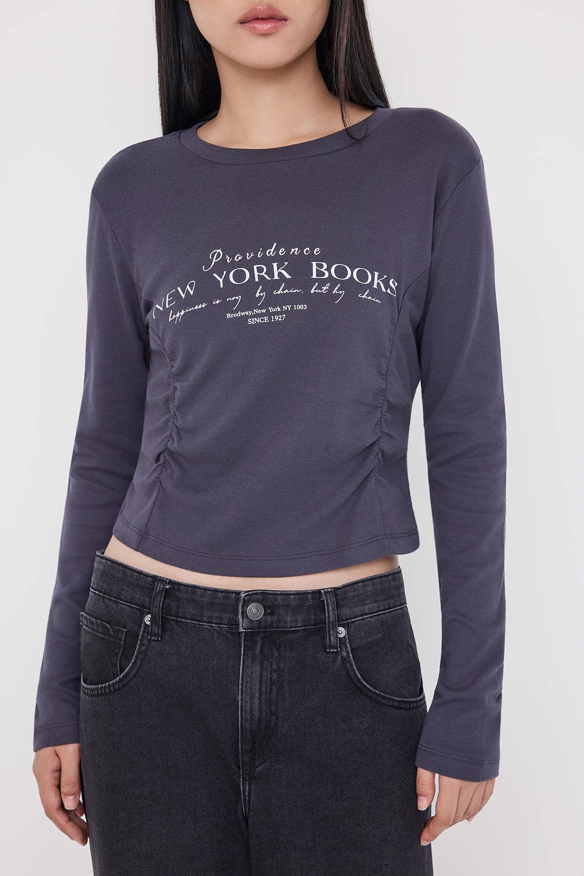 Trendyolmilla  Antrasit Slogan Baskılı Fitted/Vücuda Oturan Örme T-Shirt TWOAW26TS00017 - Görsel 3