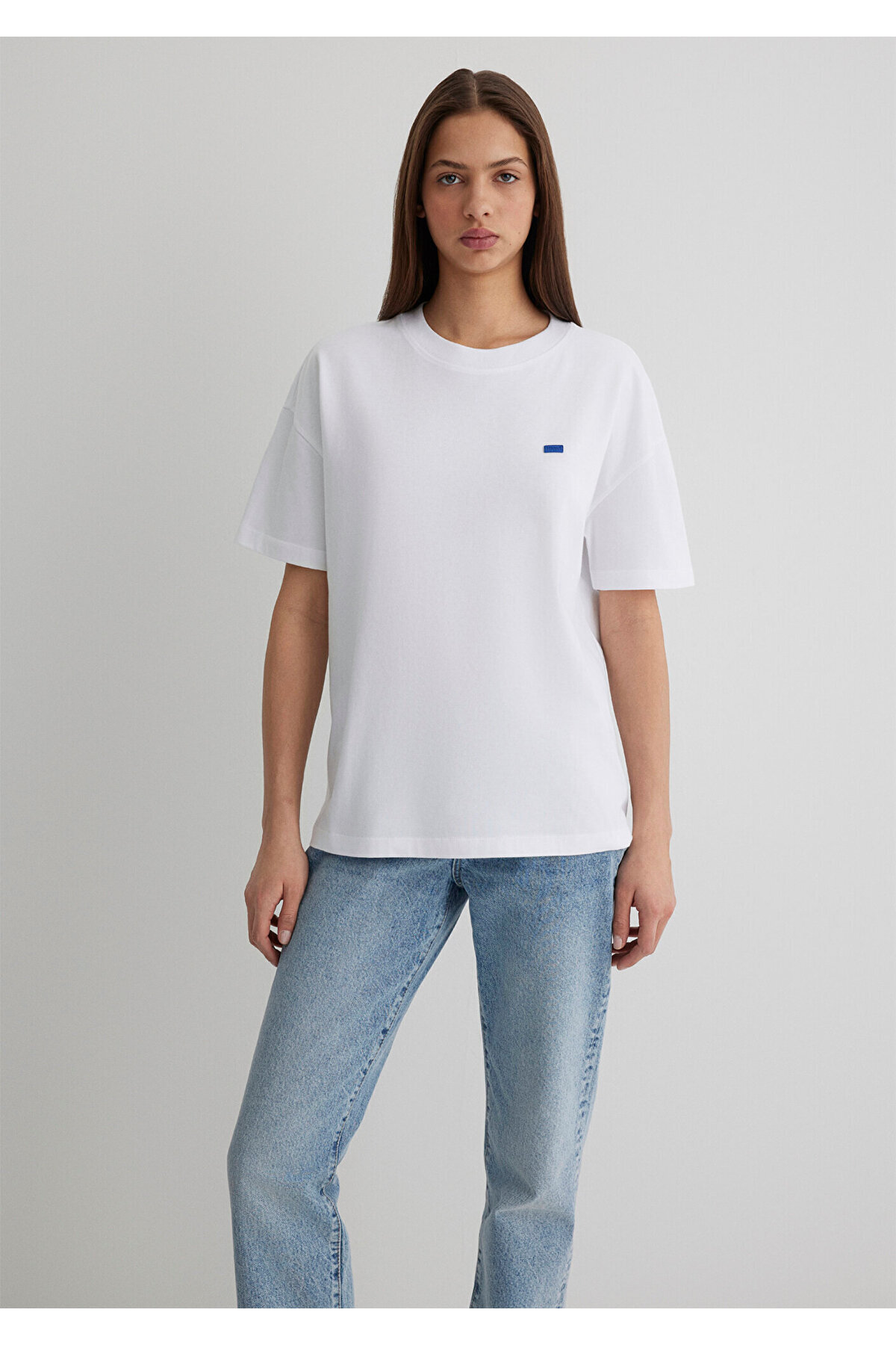 Mavi-Weißes Basic-T-Shirt mit Rundhalsausschnitt, lockere Passform / lockere, entspannte Passform1612188-620 3