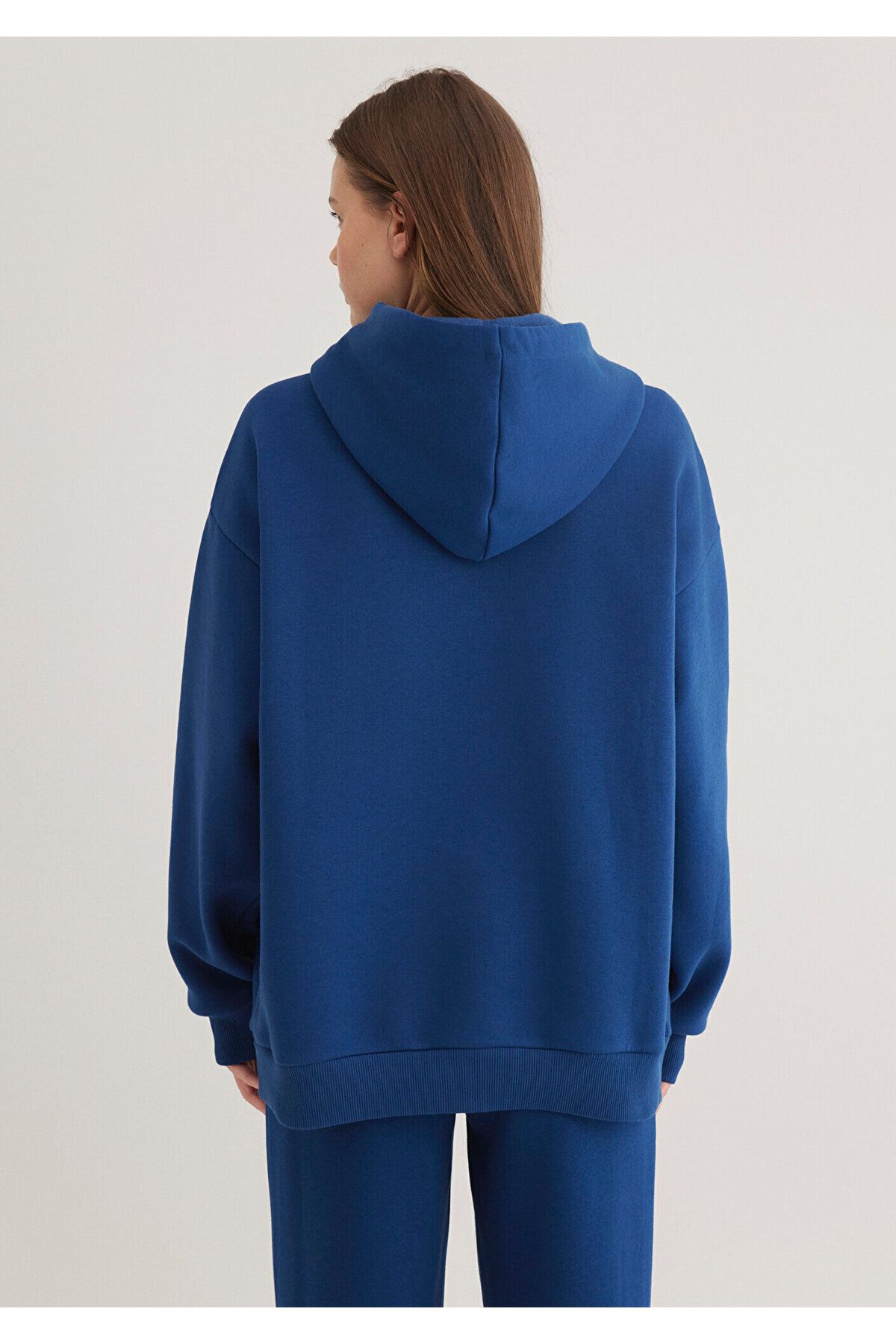 Mavi-Marineblaues Sweatshirt mit Kapuze und Logoaufdruck 1600361-82625 5