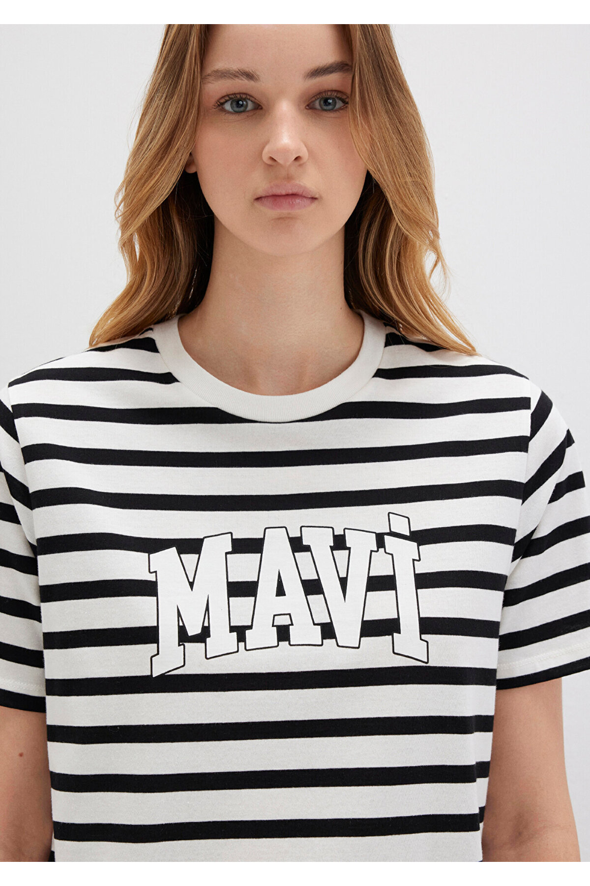 Mavi-Schwarz gestreiftes T-Shirt mit Logodruck, normale Passform / normaler Schnitt 1611360-84041 5