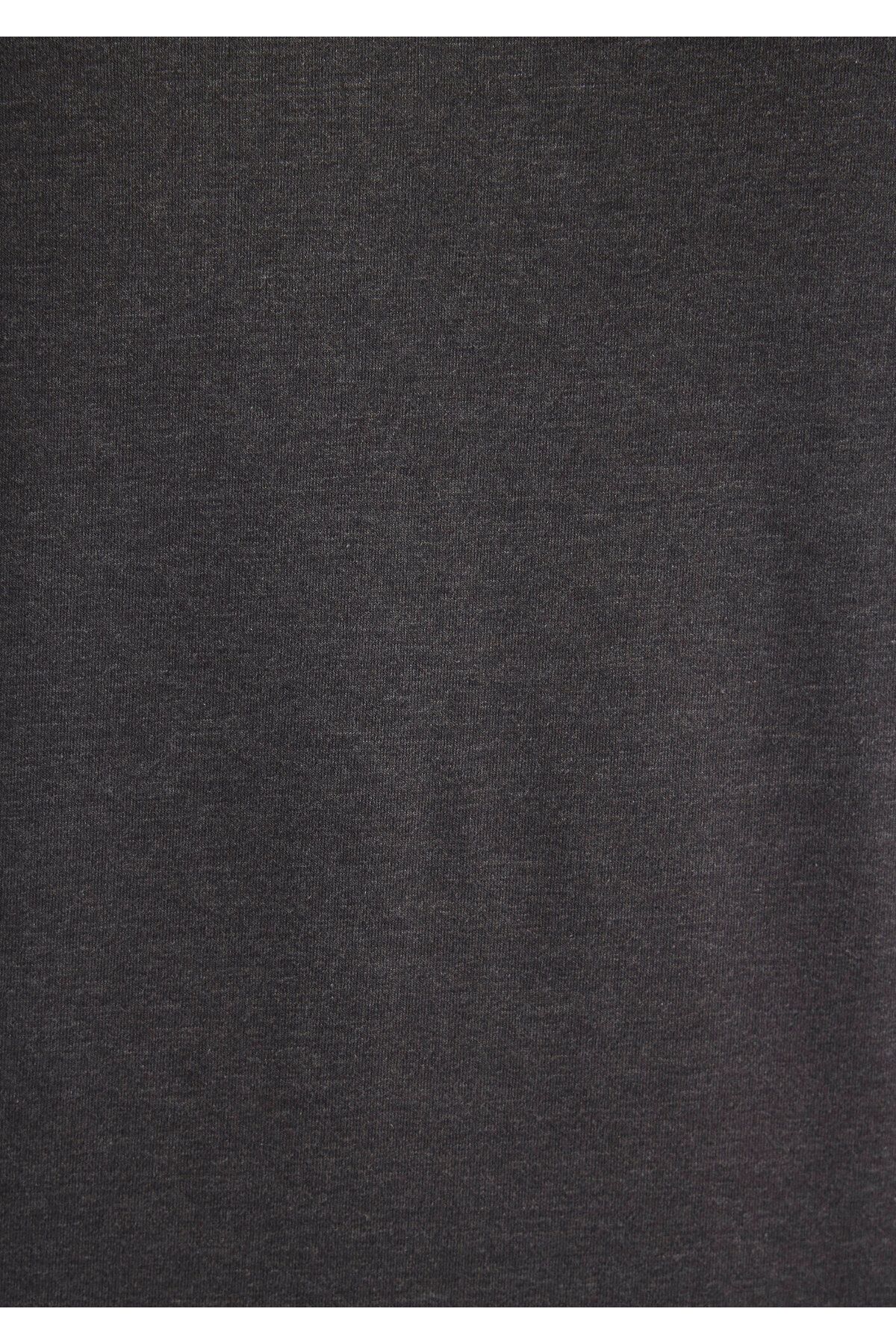 Mavi-Graues Basic-T-Shirt mit Stretch-V-Ausschnitt und tailliertem Schnitt 061748 -24398 7