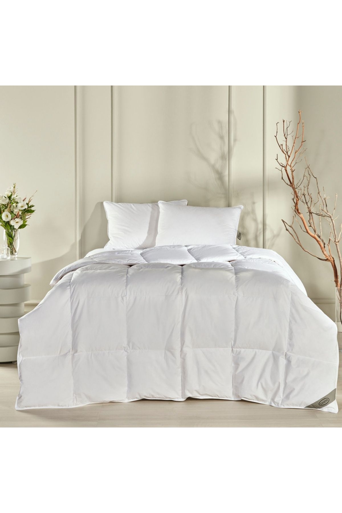Linens-Elegance Goose Feather Double Quilt 1