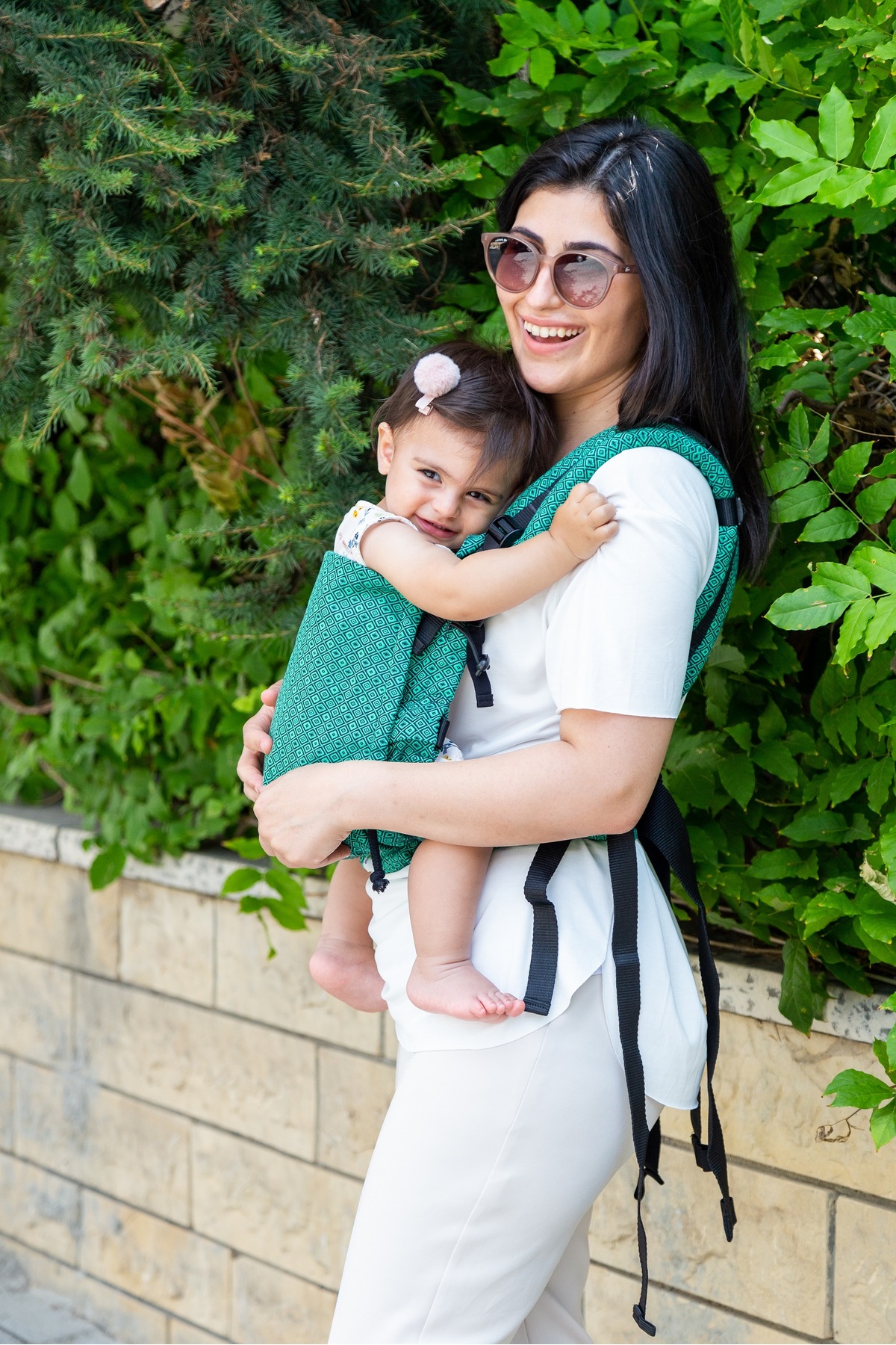 Huggyberry Softy Baby Carrier -Diamond Emerald fotoğrafı 7 (önizleme)