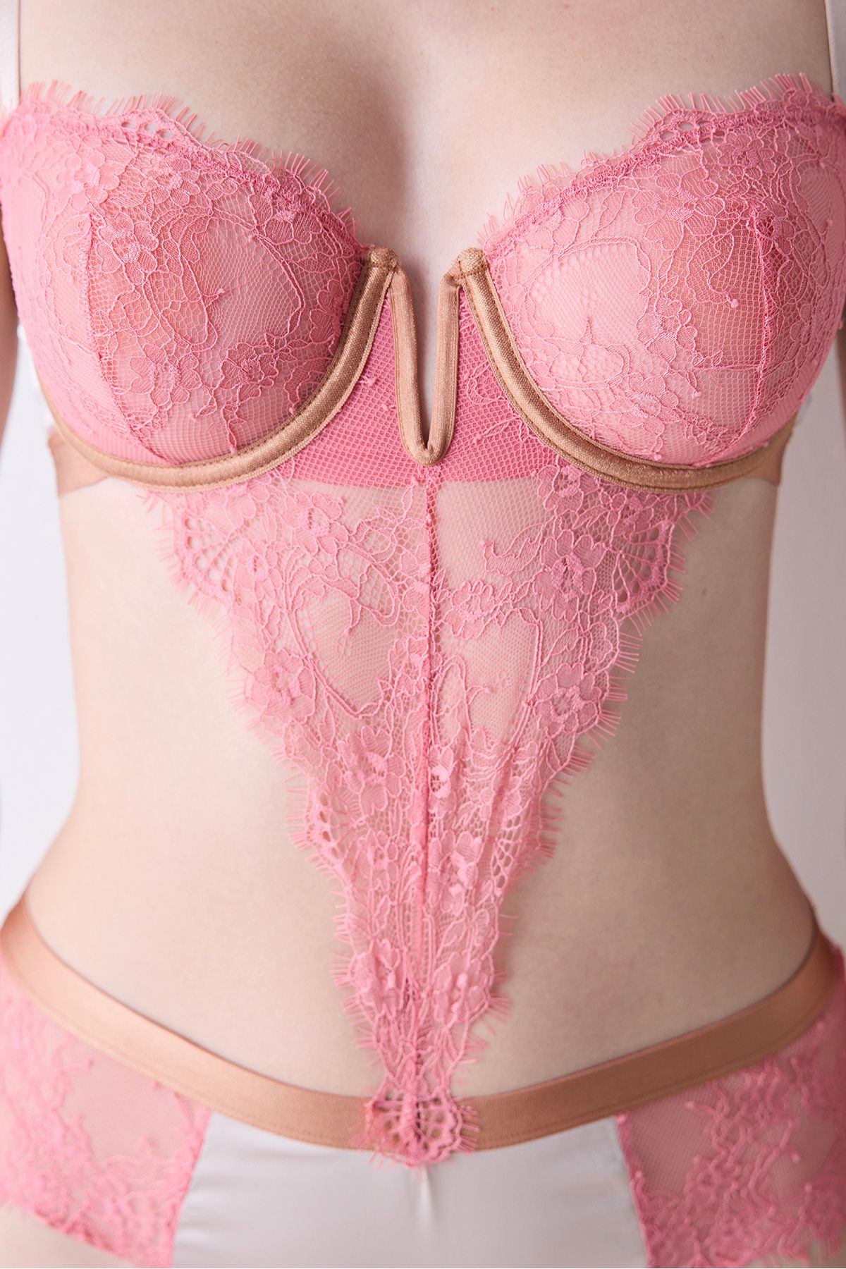 Penti-Satin-Spitzen-Nerz-Body 4