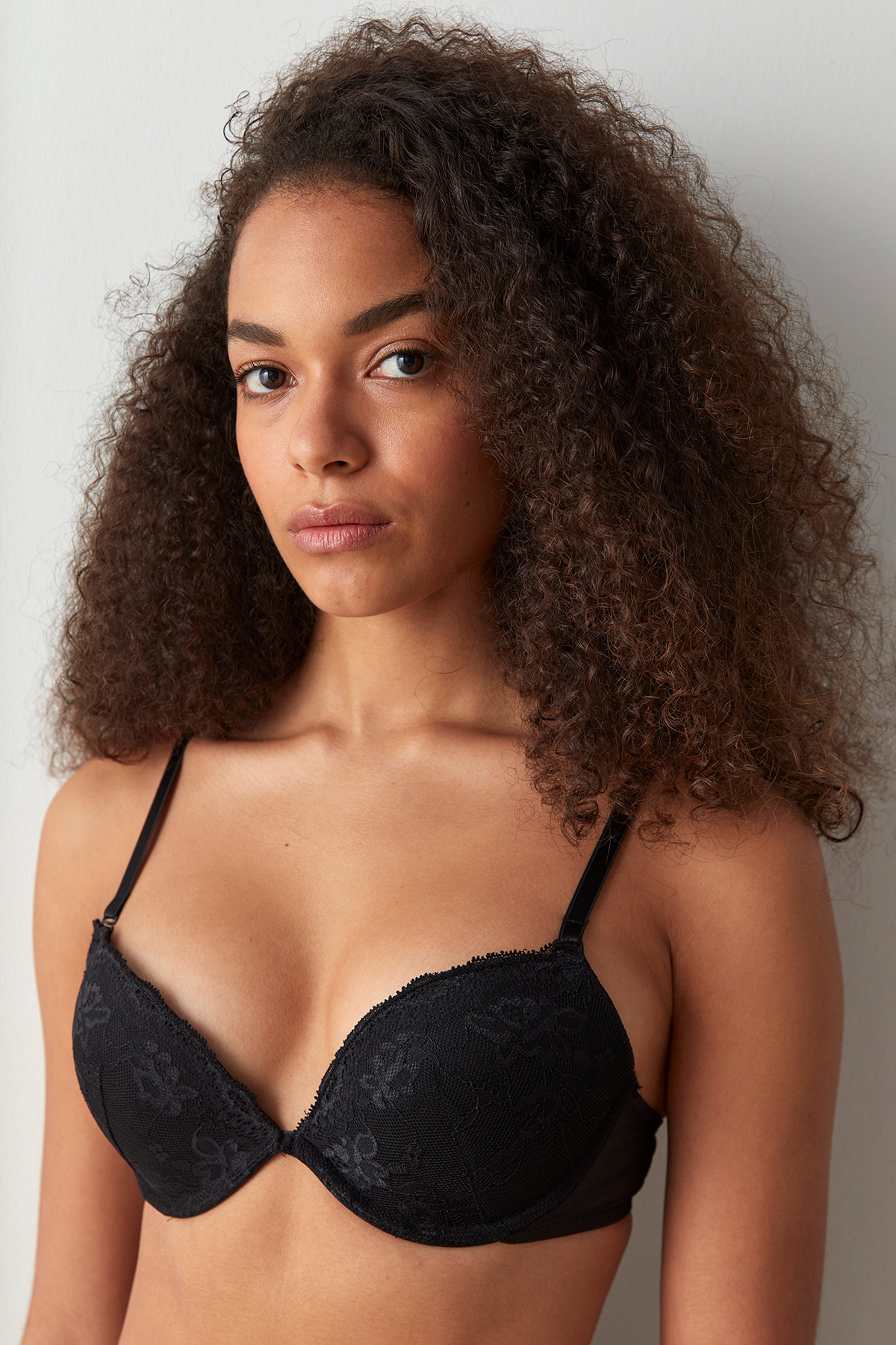 Penti-Schwarzer Push-Up-BH von Wowbra mit Spitzendetail 2