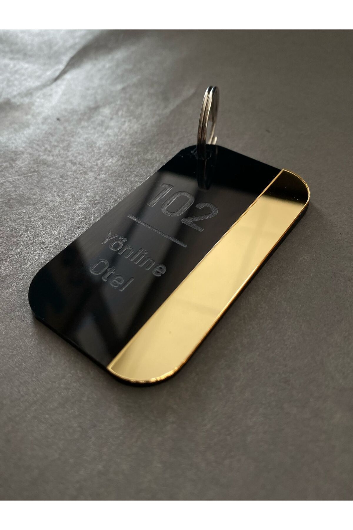 Yönline-Black & Gold Hotel Keychain–Customizable Suitable for Facility Name, Room Number Printing 4.5X9 3