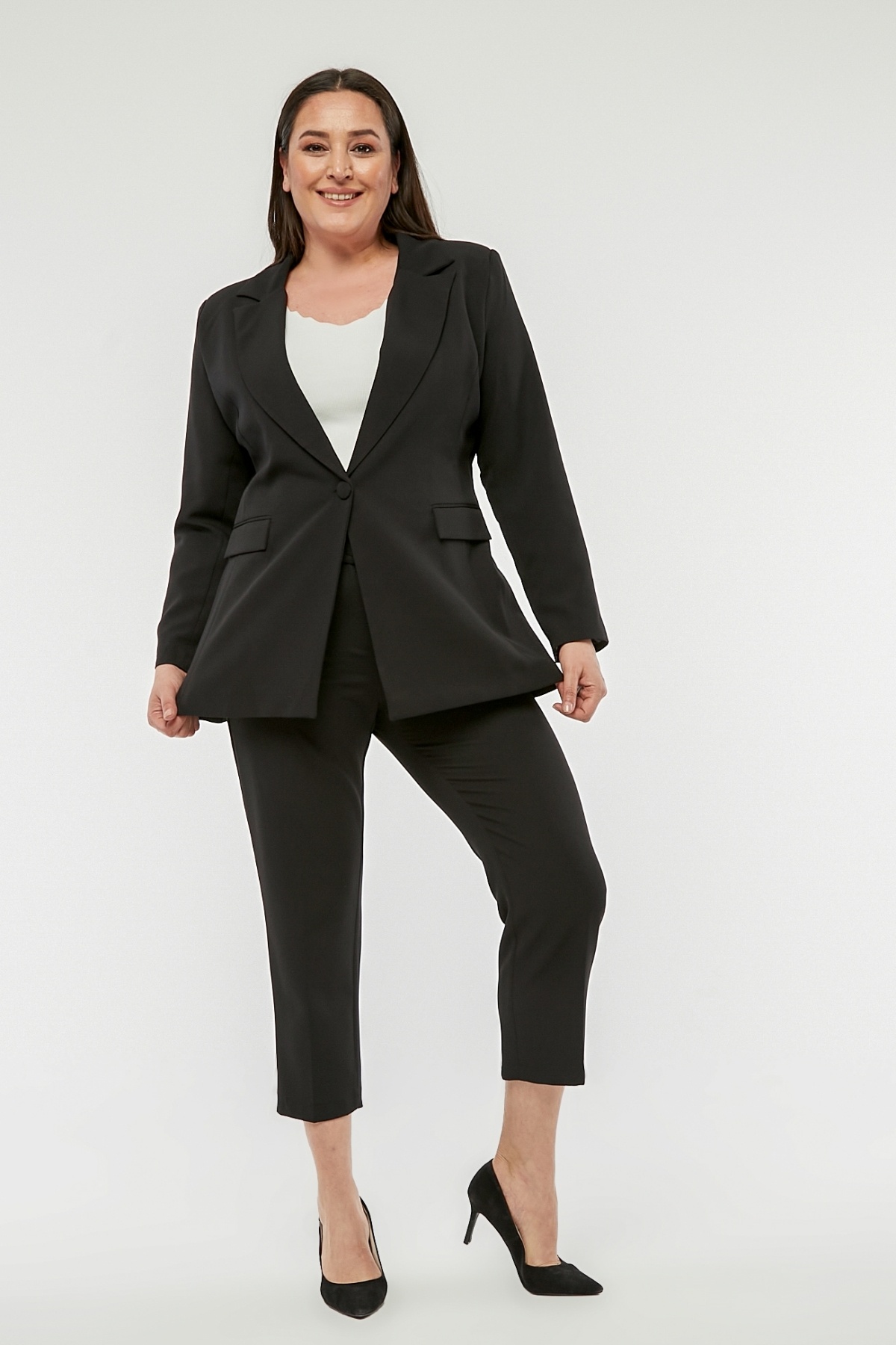 SİZ Siyah Büyük Beden Tek Düğme Ceket Kemerli Cepli Havuç Pantolon Takım Elbise