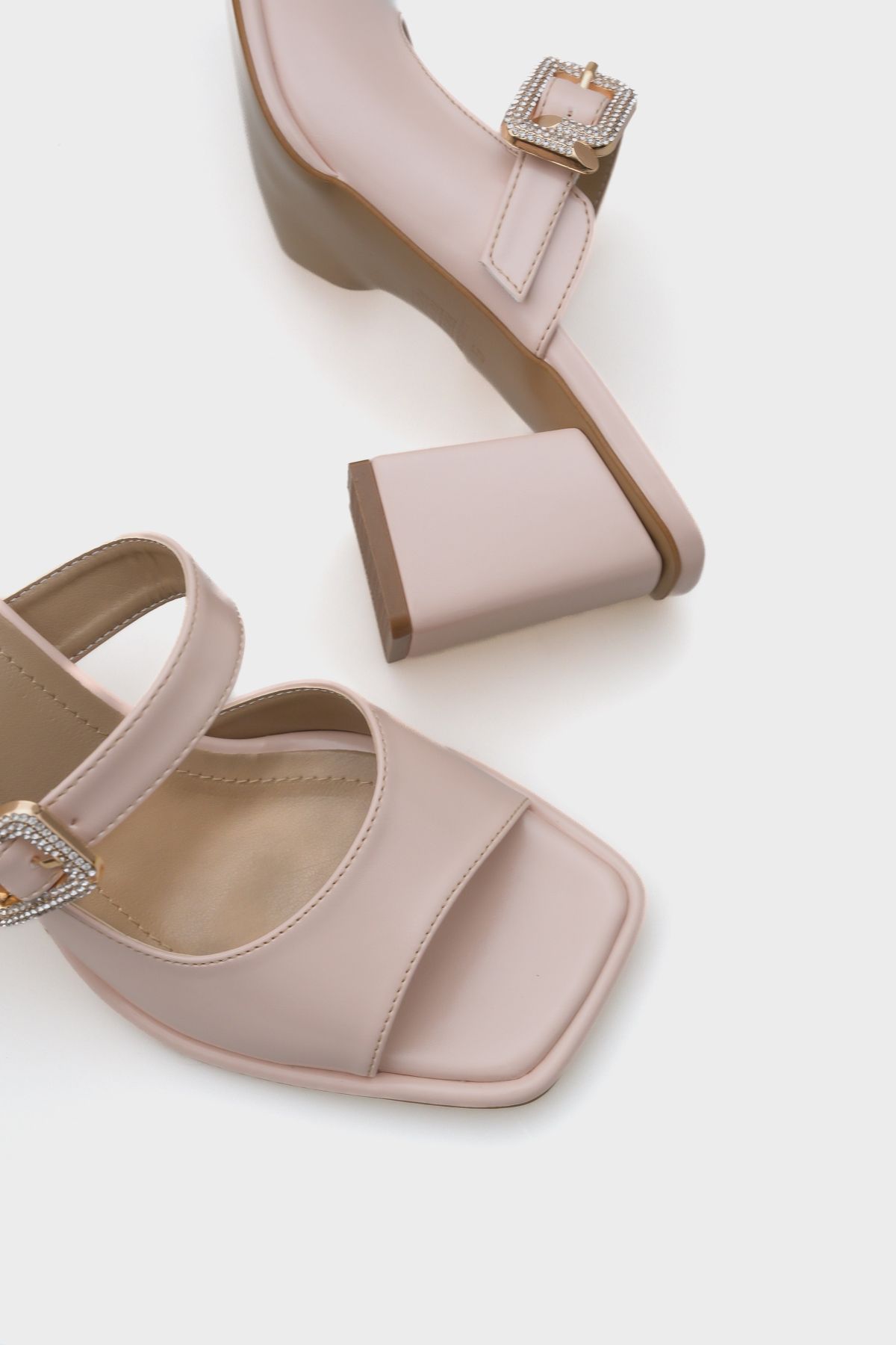 Capone Outfitters-Monika Blunt Toe Medium Heeled Stone Buckle Women's Slippers 4