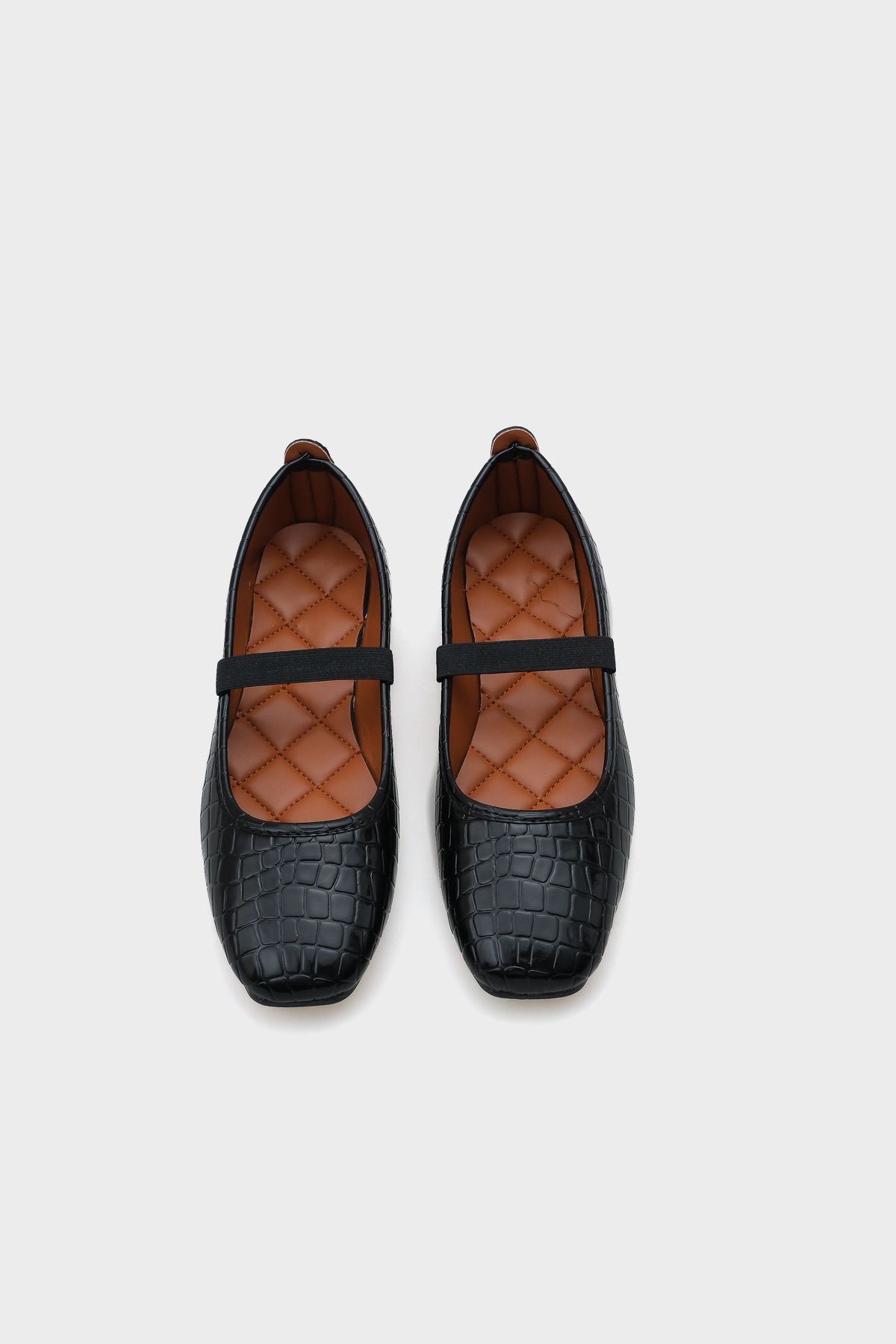 Capone Outfitters-Ballerinas für Damen aus schwarzem Lackleder mit Krokodilmuster - Modell mit Band 5