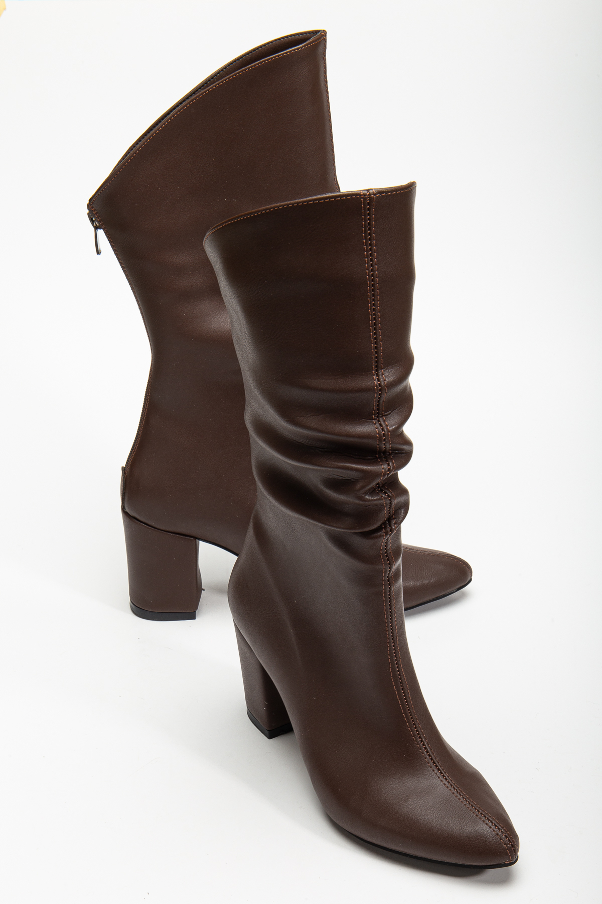 bakacstore  Liora Kadın Kahverengi Arkası Fermuarlı Sivri Burun Büzgülü Çizme - Görsel 4