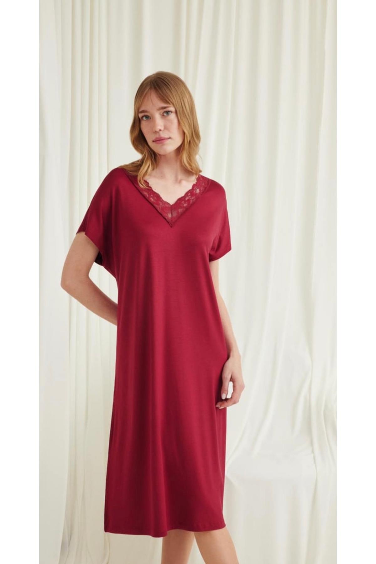 NightLove Monamise Yakası Dantelli Kısa Kollu Gecelik 18595