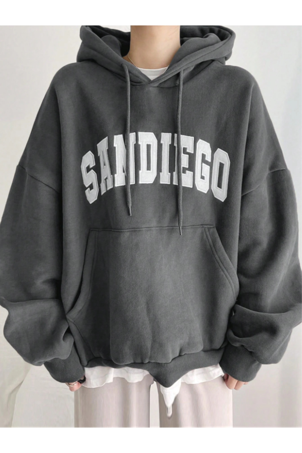 Unisex Erkek/Kadın SANDIEGO Renkli Özel Baskılı Pamuklu Oversize Kapüşonlu Sweatshirt — رنگارنگ SANDIEGO-REVASSER- — تصویر 3 از 6