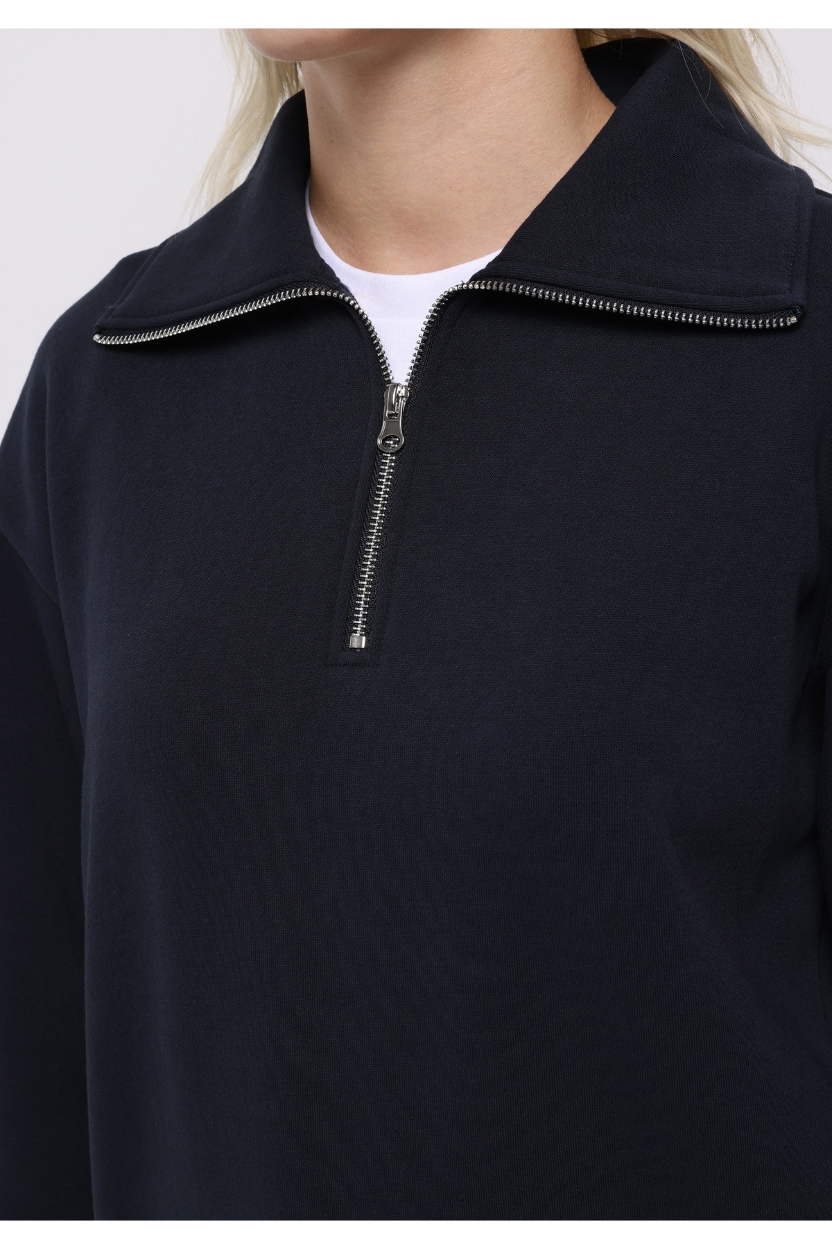 Colin's Regular Fit Fermuarlı Nakışlı Kadın Lacivert Sweatshirt görsel 4