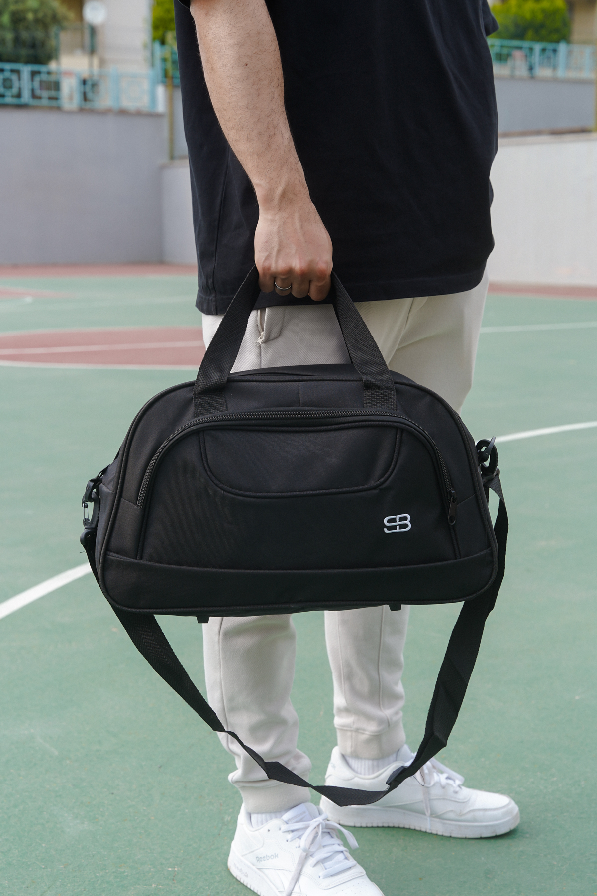 Solo Bag Siyah Su Geçirmez Alt Korumalı Pedli Spor Fitness Koşu ve Seyahat Çantası 40 cm görsel 2