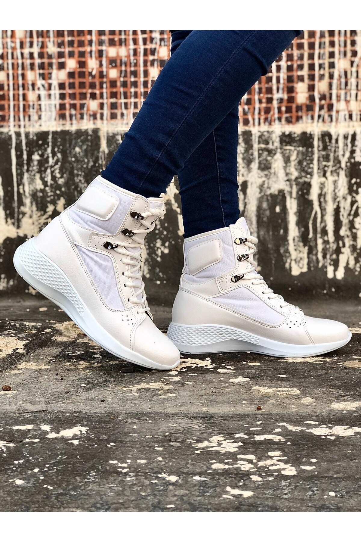 Beyaz Boksör Unisex Bağcıklı Hafif Taban Spor Postal Bot TGER230936789