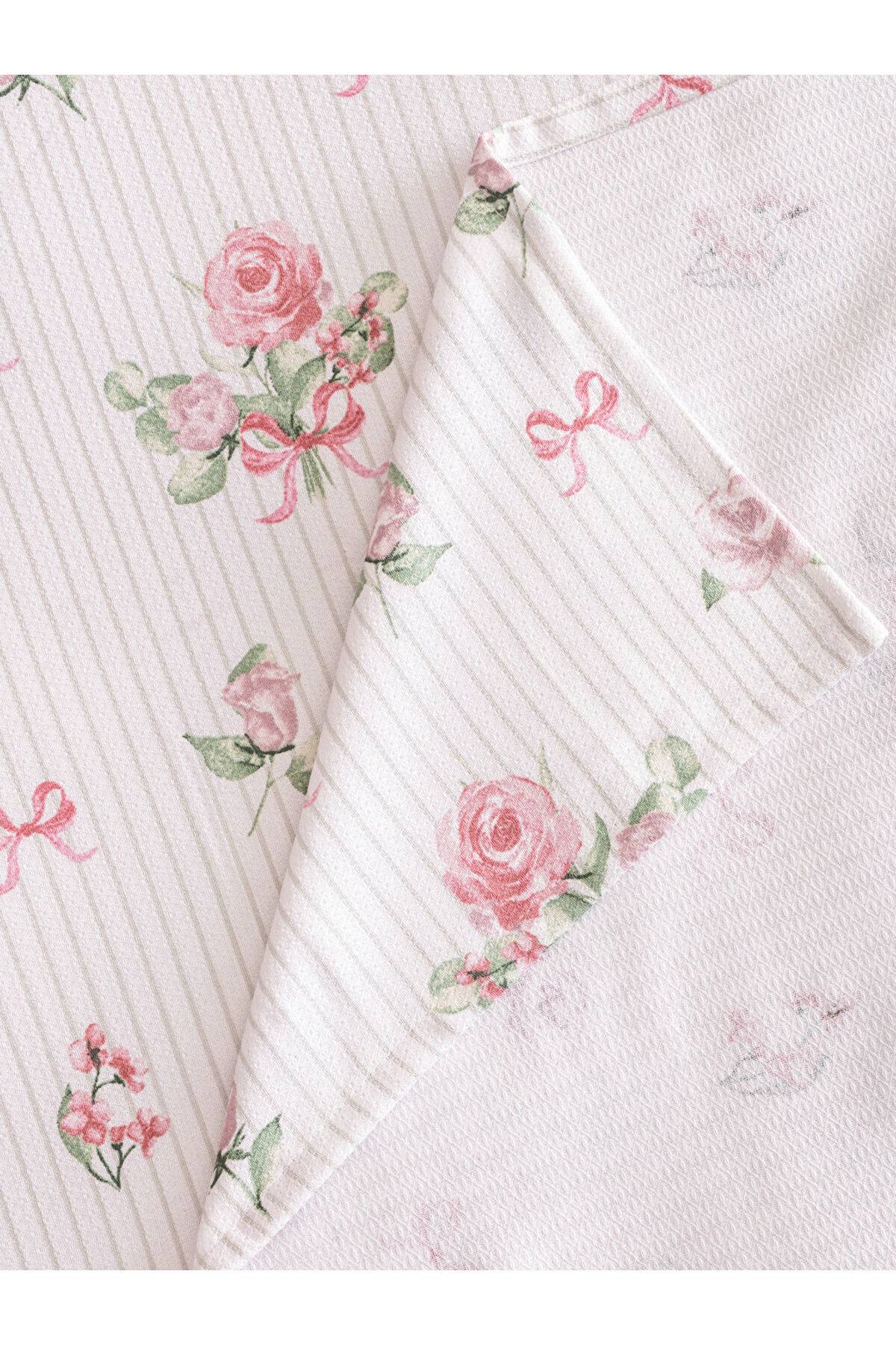 LC Waikiki-Sparkling Selections from Shining Store |   Bow Patterned Cotton Double Pique Set 7