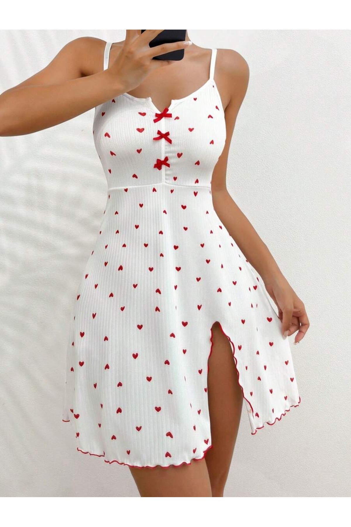 SiaLess Lingerie Kadın Romantik Zarif Askılı Mini Gecelik Beyaz Kalp Desenli Tanga Ve Gecelik