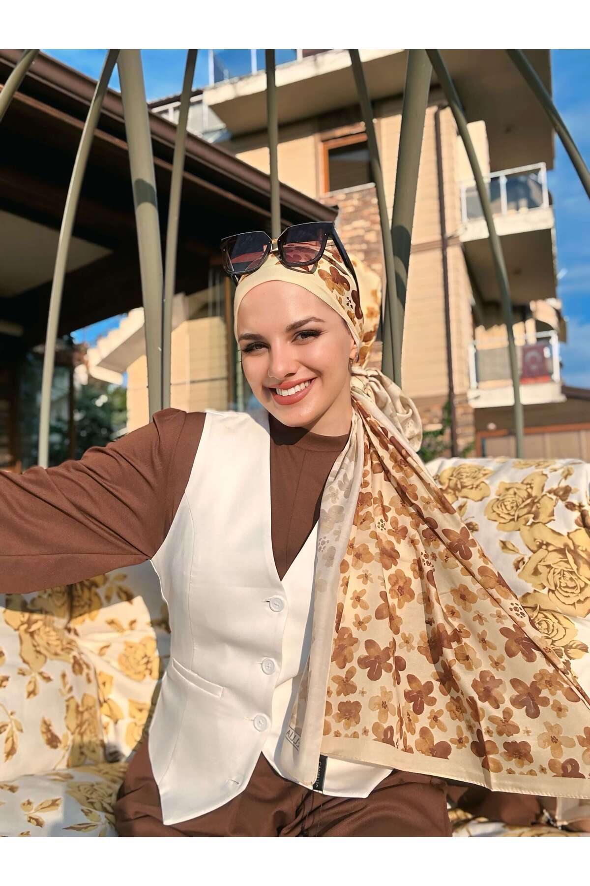 MODA-Blom Pattern Soft Shawl - Butter Yellow 3