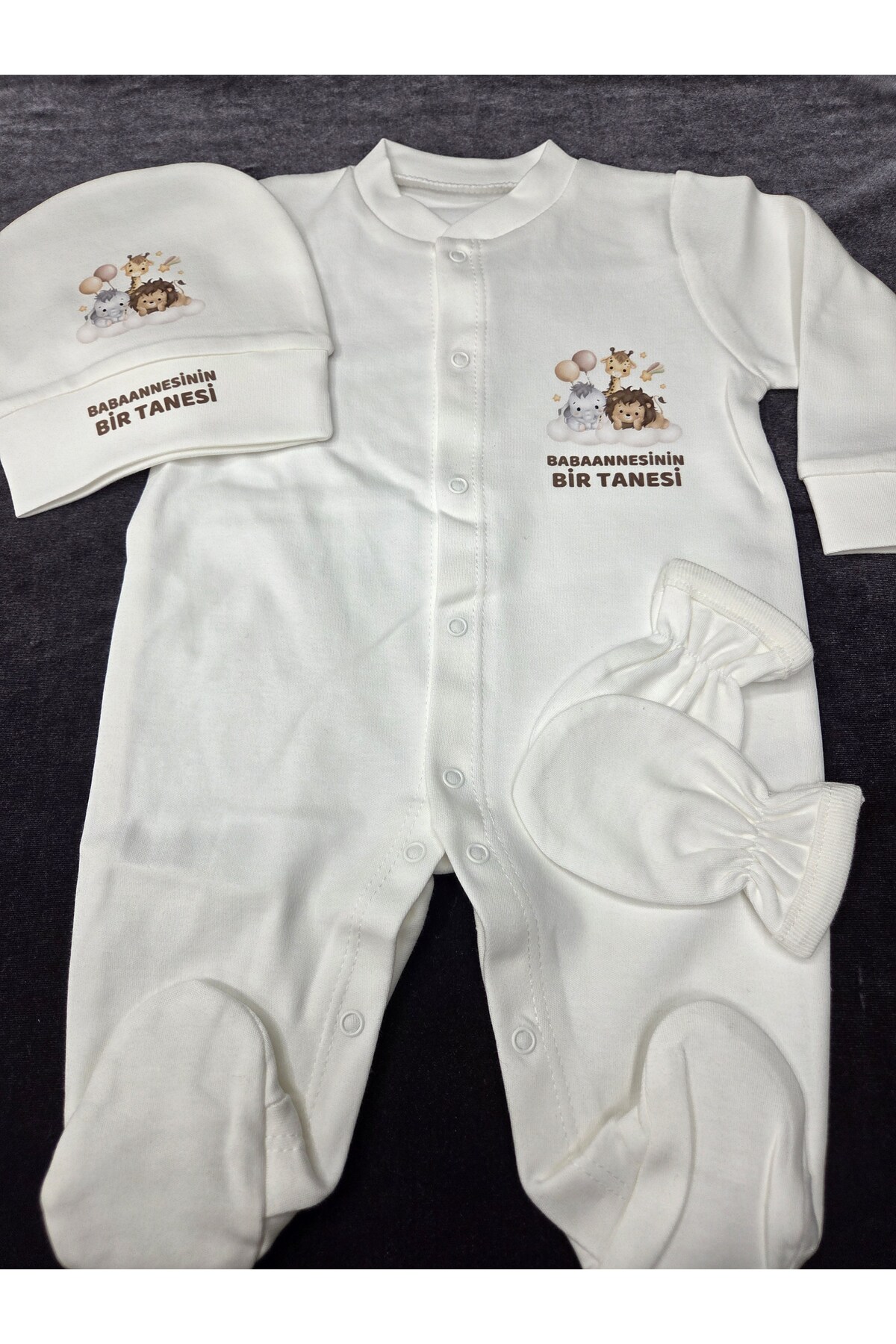 GRANDMOTHER WRITTEN BABY JUMPSUIT