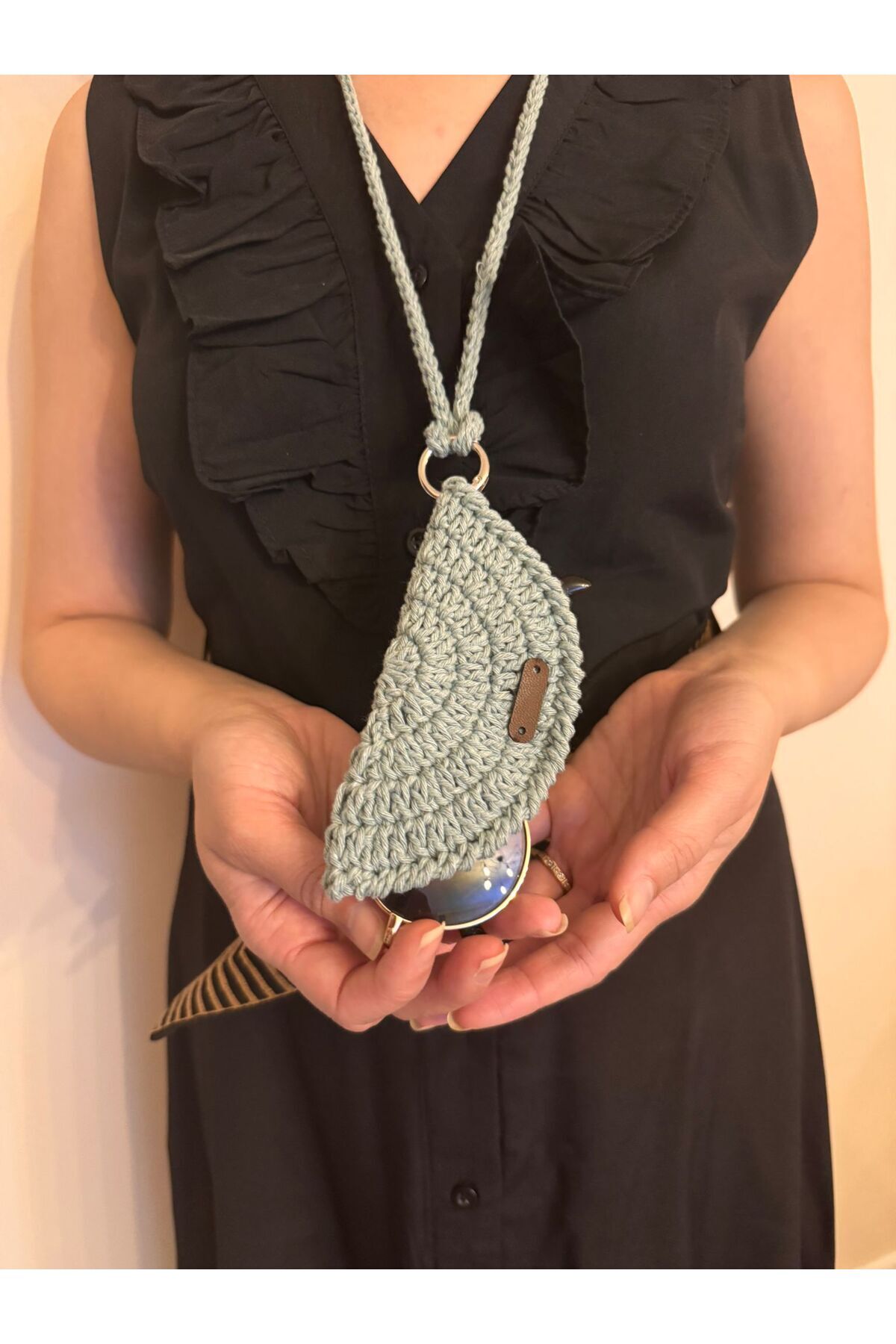 Dilek Yıldırım-Custom Design Halter Glasses Case Mesh Design 1