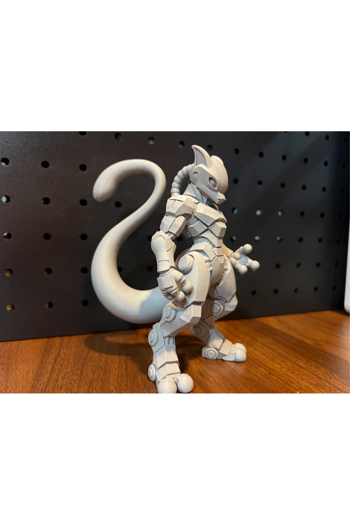 Mecha Pokémon Mewtwo Heykeli – 3D Baskı Futuristik Dekorasyon Figürü