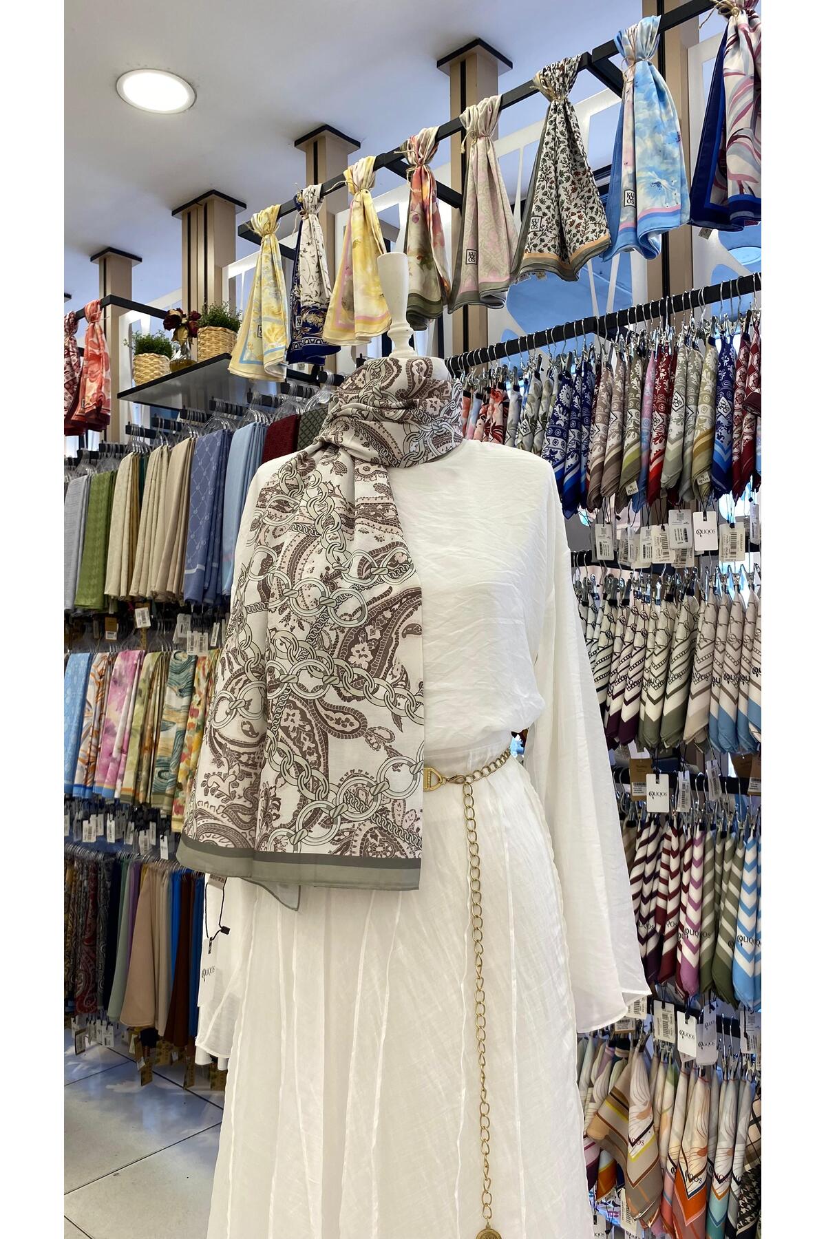 Ethnic Chain Patterned Shawl
