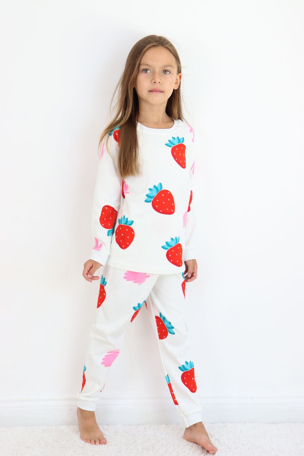 HARİKA KİDS Kız Çocuk Orta Kalınlıkta Basic Baskılı Pijama Takımı fotoğrafı 5 (önizleme)