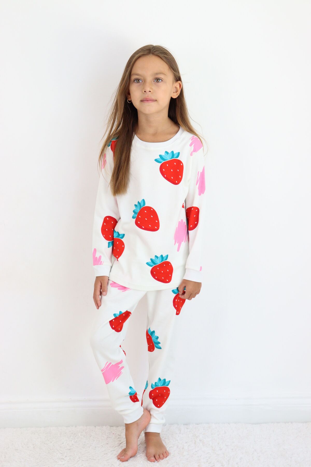 HARİKA KİDS Kız Çocuk Orta Kalınlıkta Basic Baskılı Pijama Takımı fotoğrafı 2 (önizleme)