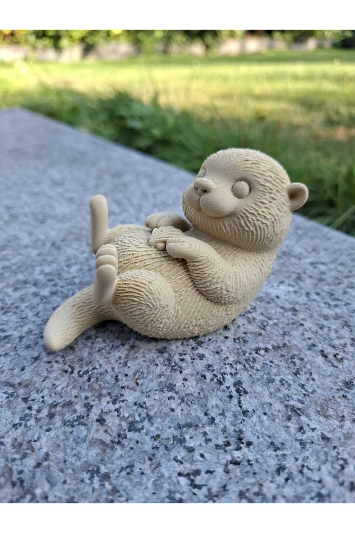 Figura di castoro marino e conchiglia – Statuetta decorativa e da collezione stampata in 3D (15 cm)