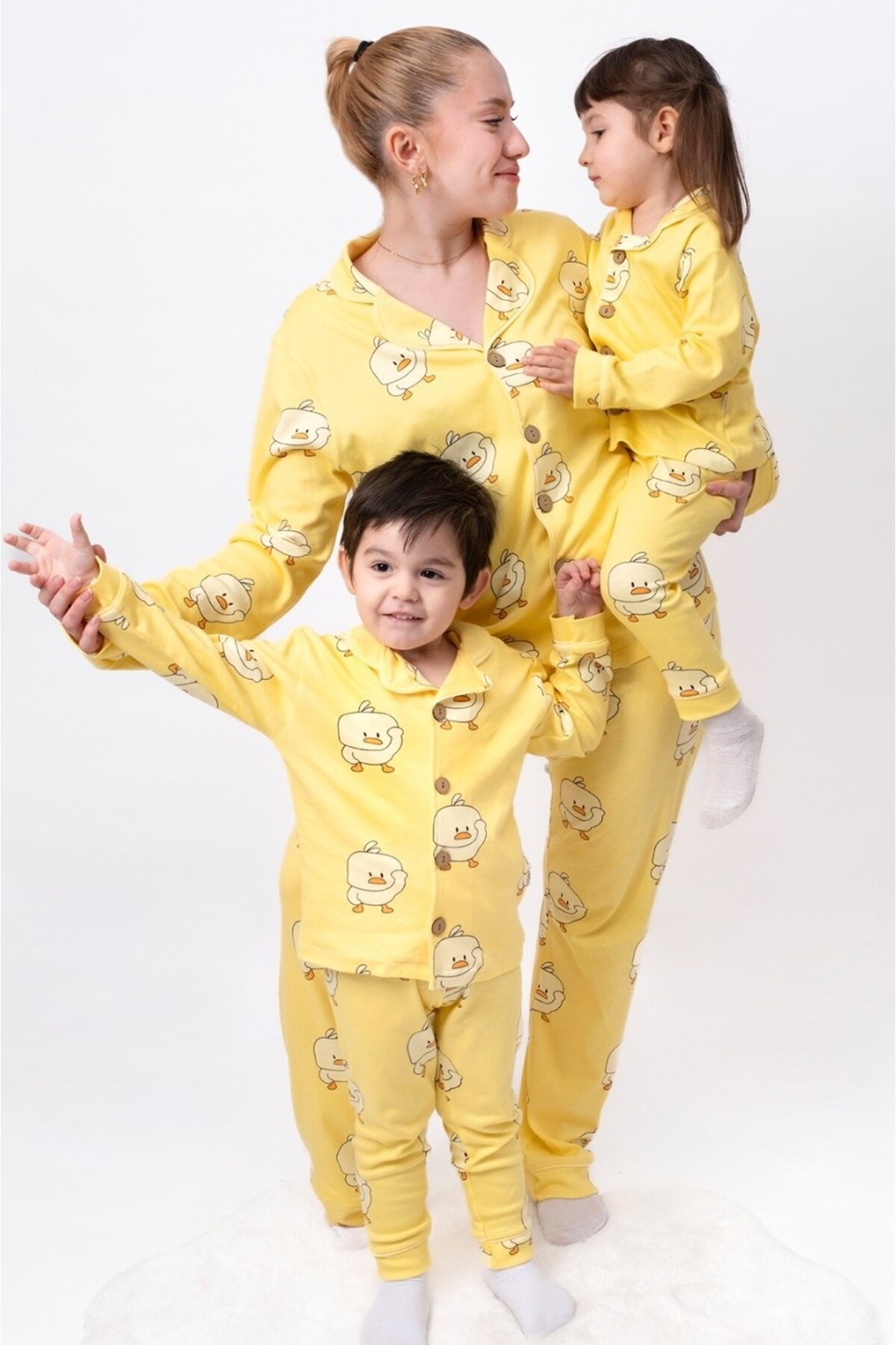 Genel Markalar Anne-Bebek-Çocuk %100 Pamuk Pijama Takımı :BEDENLER AYRI AYRI SATIN ALINIR) fotoğrafı 4 (önizleme)