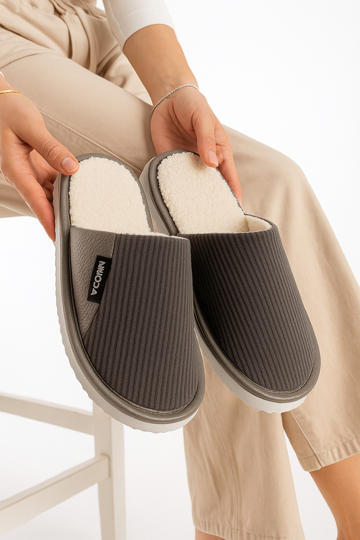 N MODA Unisex Ev Terliği Kaymaz Tabanlı Ribana Kumaş Konforlu Model Şık ve Konforlu Ev İçi Terlik Yarı Deri