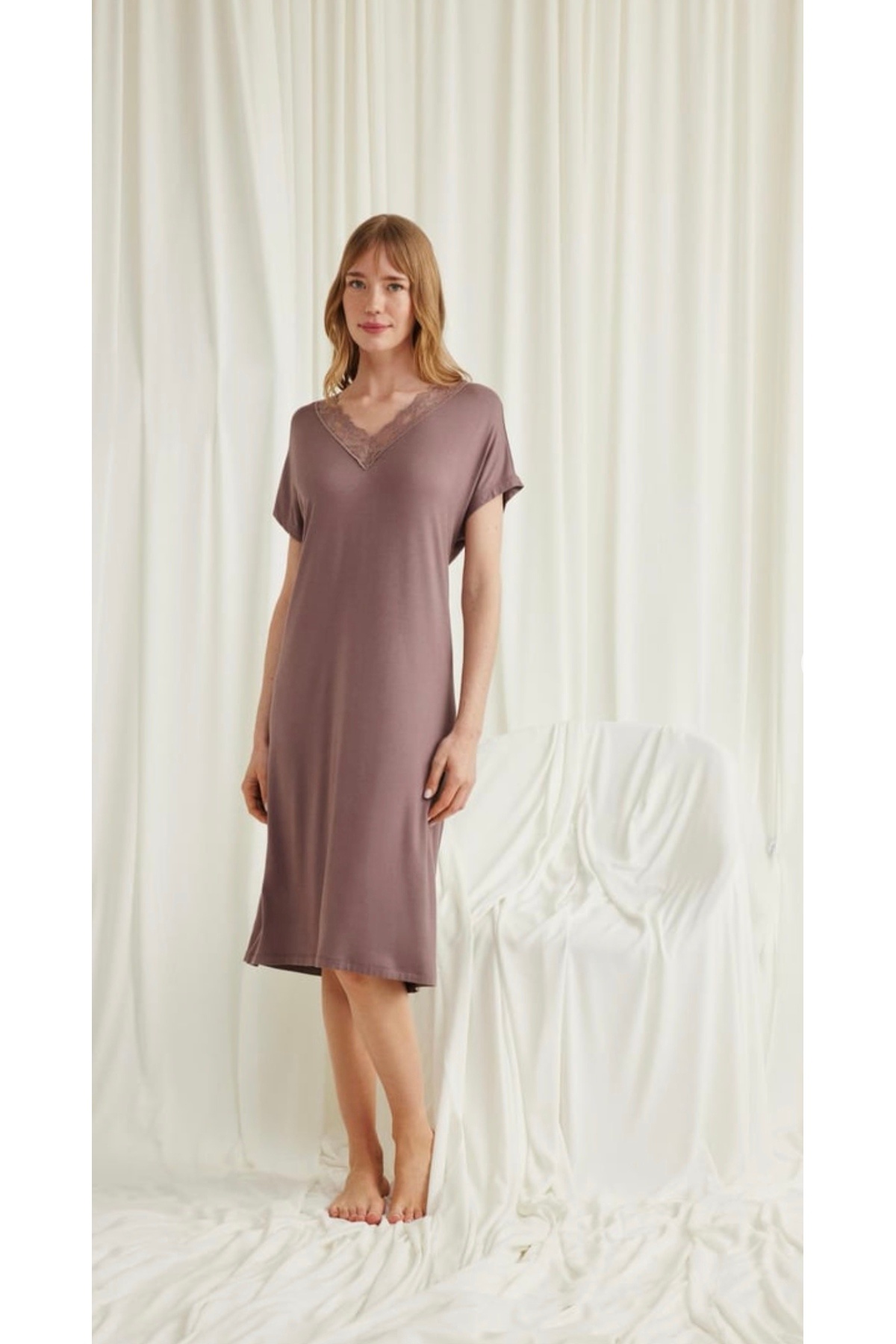 NightLove Monamise Yakası Dantelli Kısa Kollu Gecelik 18589