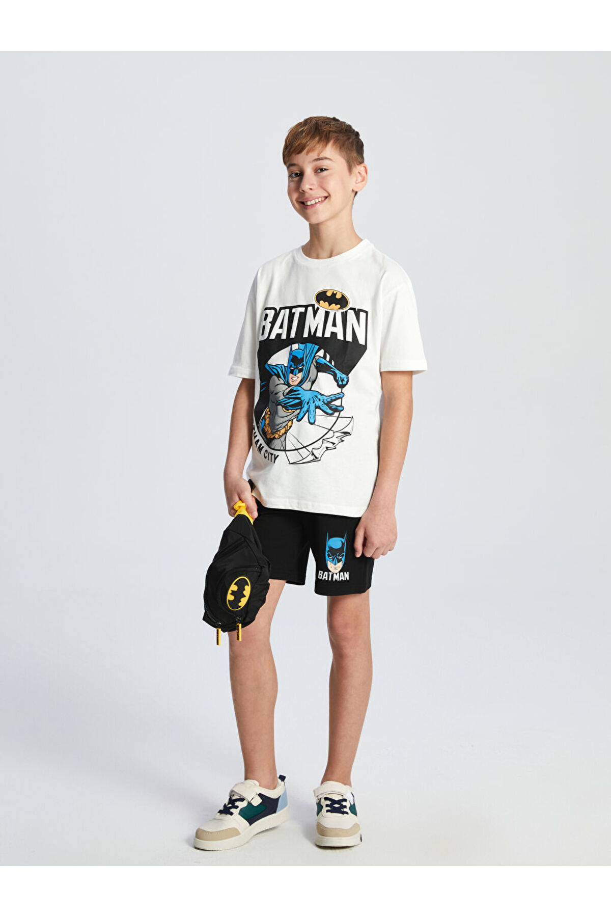 LC Waikiki-Create Your Style from Uzg Store |   Printed Boy's Chest Bag 2