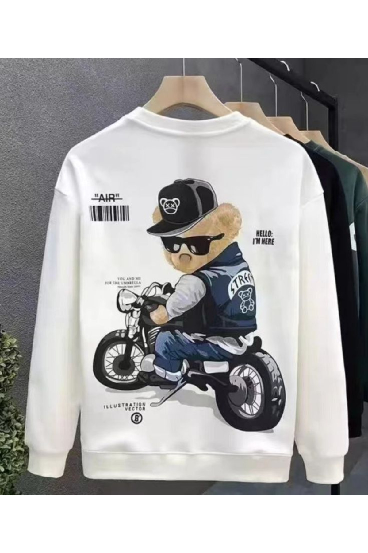 هودي للجنسين بطبعة دب يركب دراجة