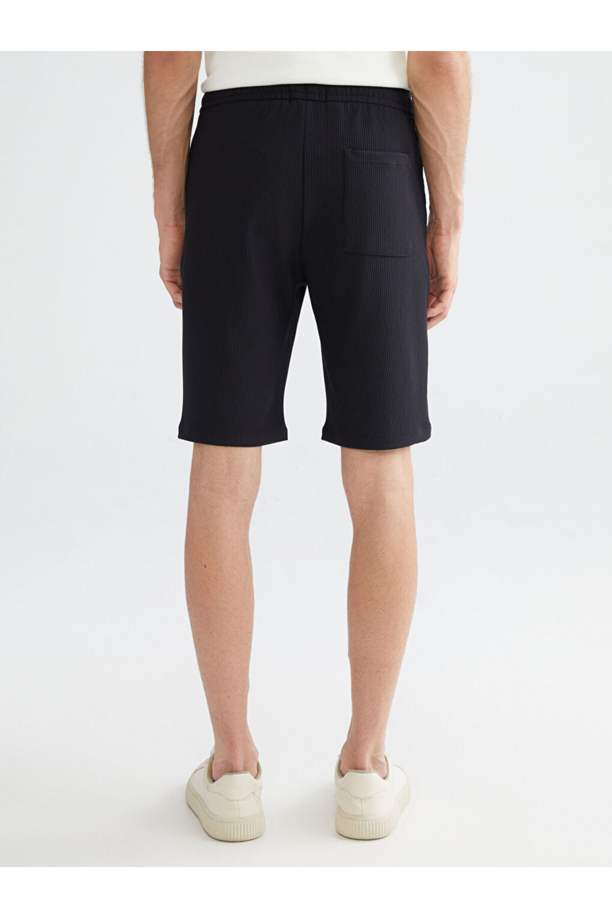 LC Waikiki-Create Your Style from Uzg Store |   Standard Fit Linen Look Men's Shorts 4