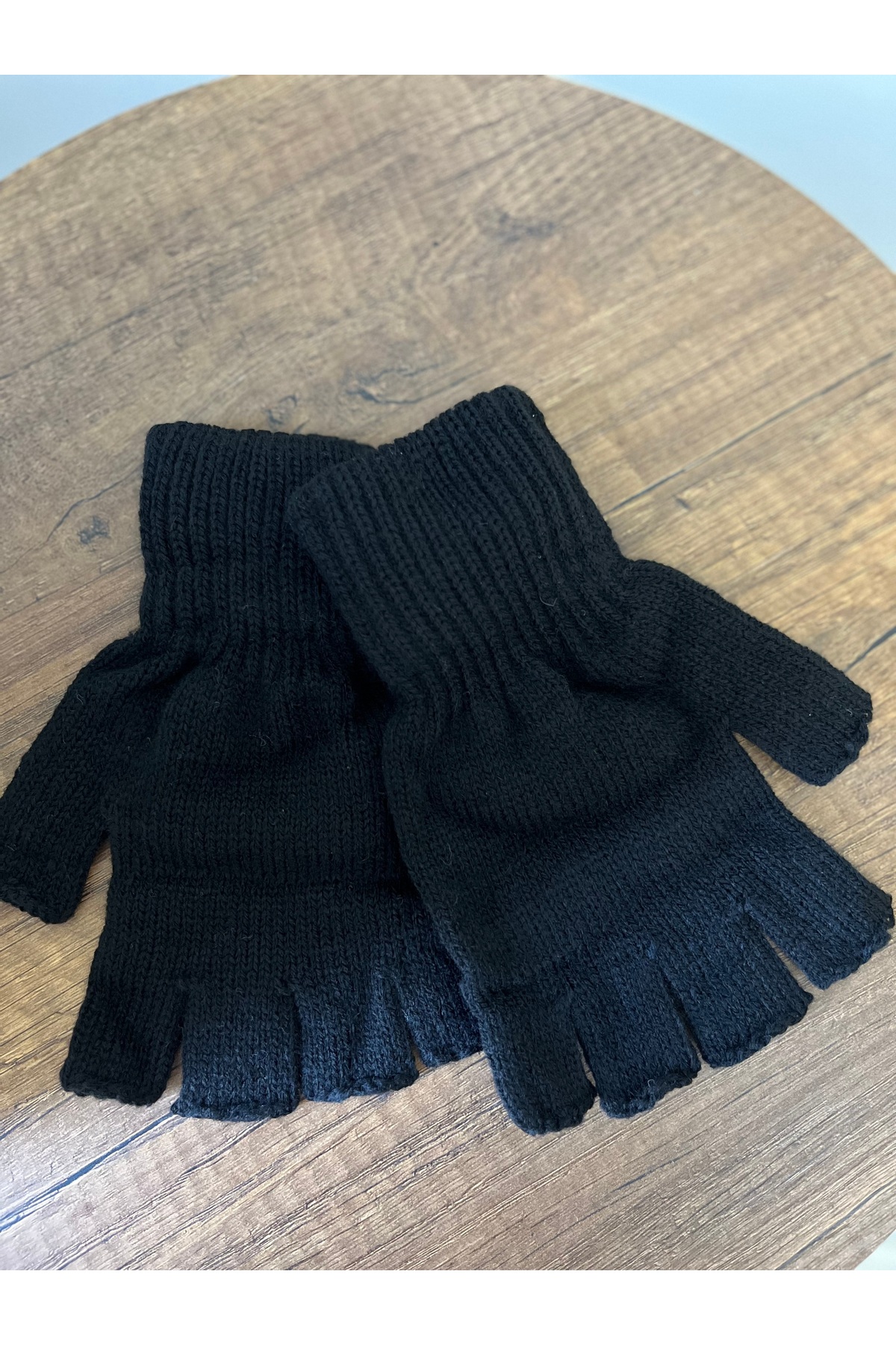 Butik Siyah Örgü Parmaksız Eldiven, Unisex, Kışlık, Spor ve Günlük Kullanım görsel 3