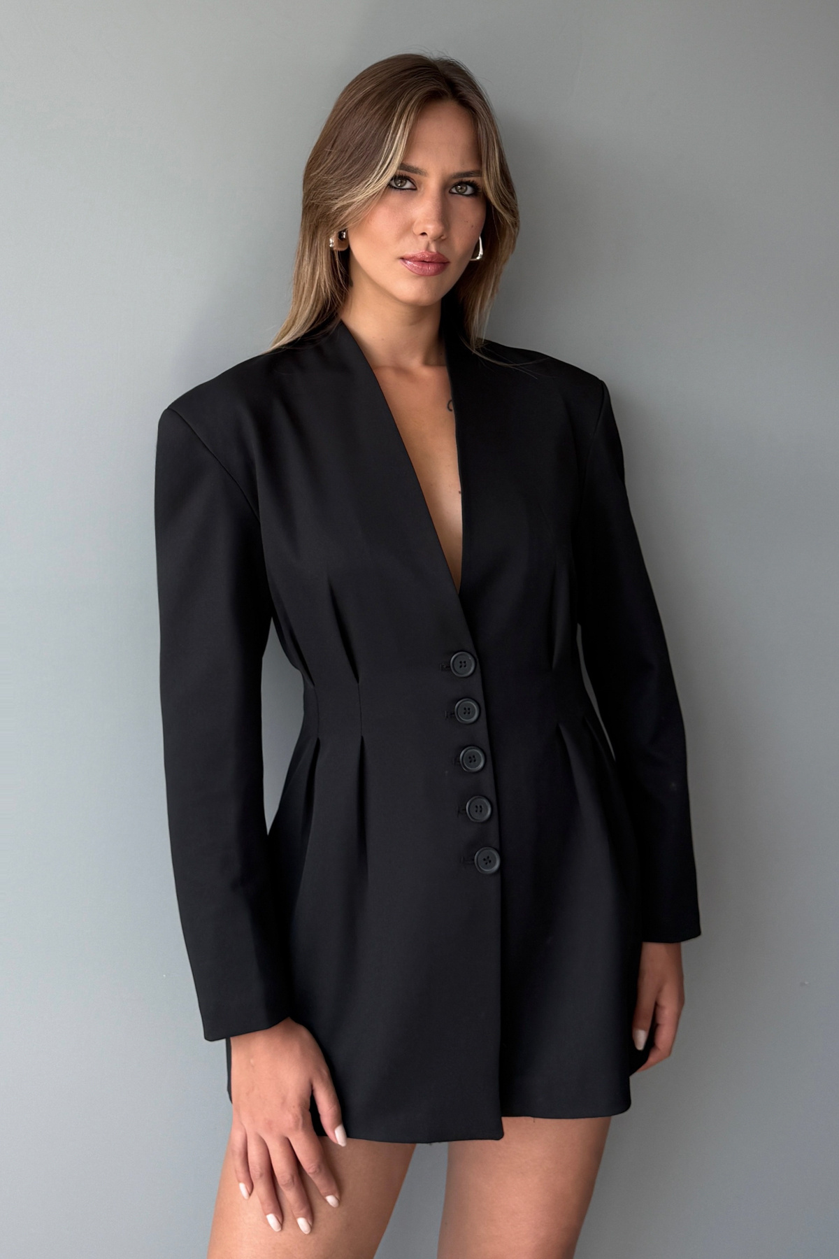 Trendyol Collection Schwarzer, mit Knöpfen verzierter Rock, gewebter Unterteil – Oberer Satz TWOAW26AU00109