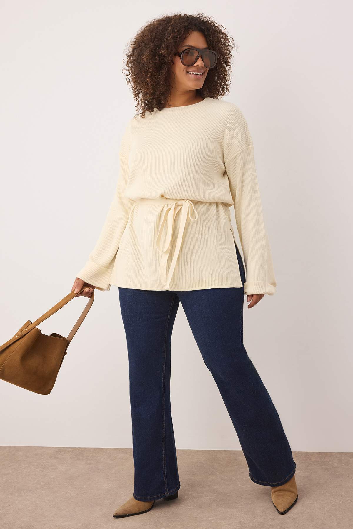 Trendyol Curve Ecru Gürtel Langarmstrickpullover TBBAW26AN00038